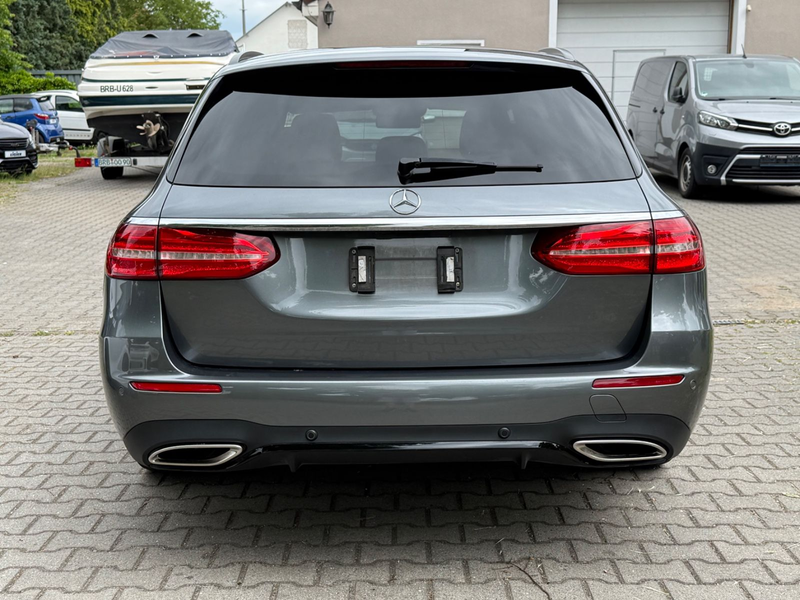Mercedes-Benz E 400 4Matic AMG Line Burmester Head-Up 20-Zoll — photo 6