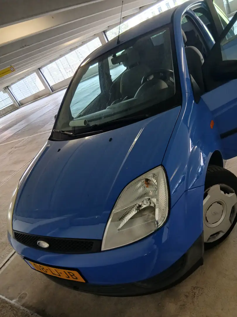Ford Fiesta Fiesta 1.3 Core Bleu - 1