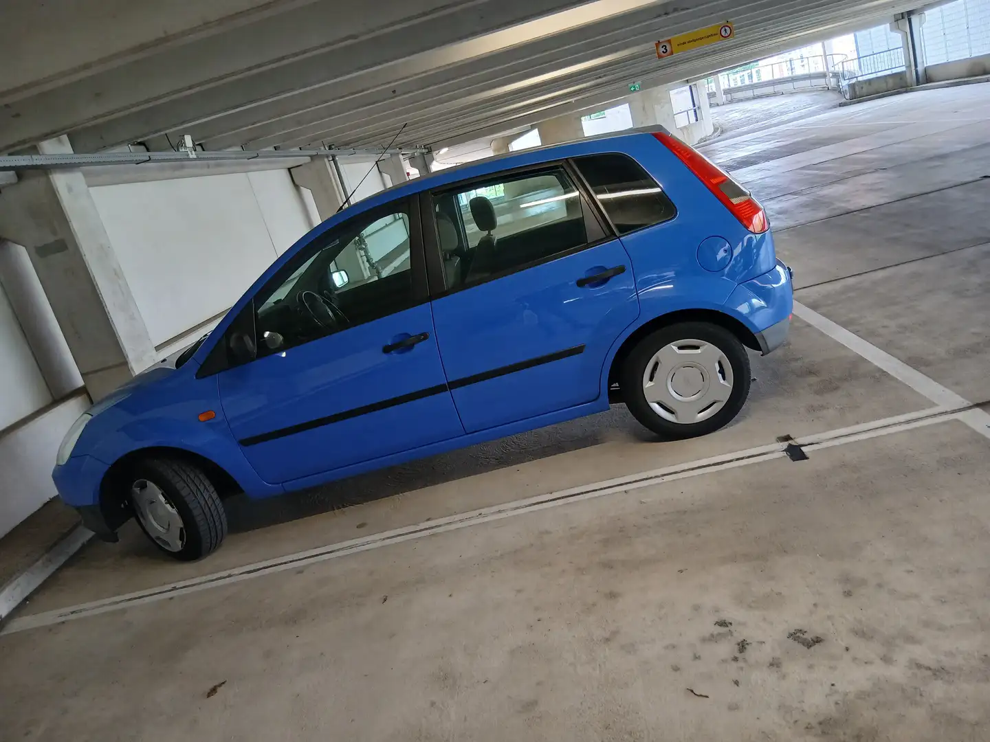 Ford Fiesta Fiesta 1.3 Core Bleu - 2