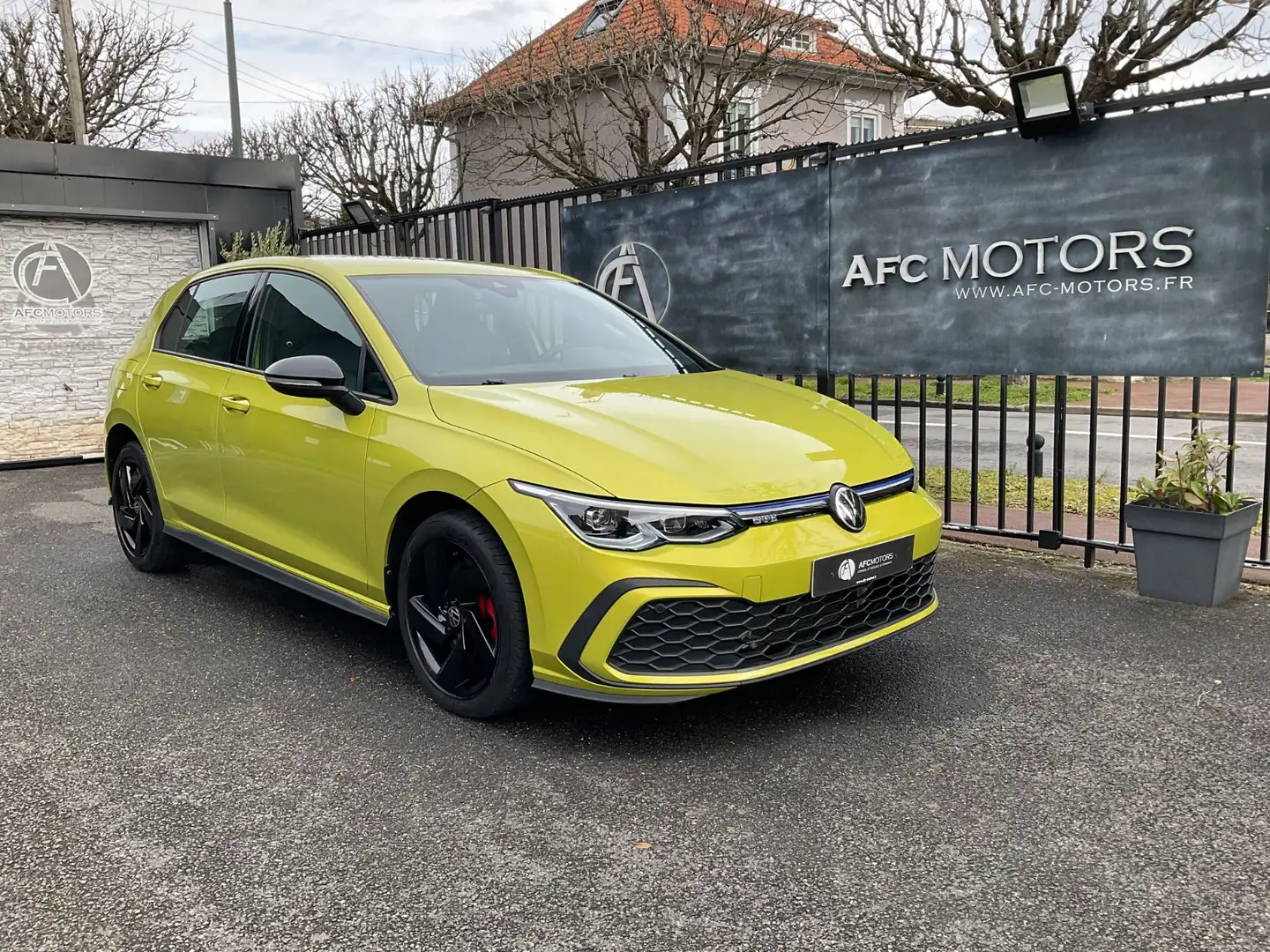 Volkswagen Golf 245 Ch GTE eHybrid DSG Jaune - 1