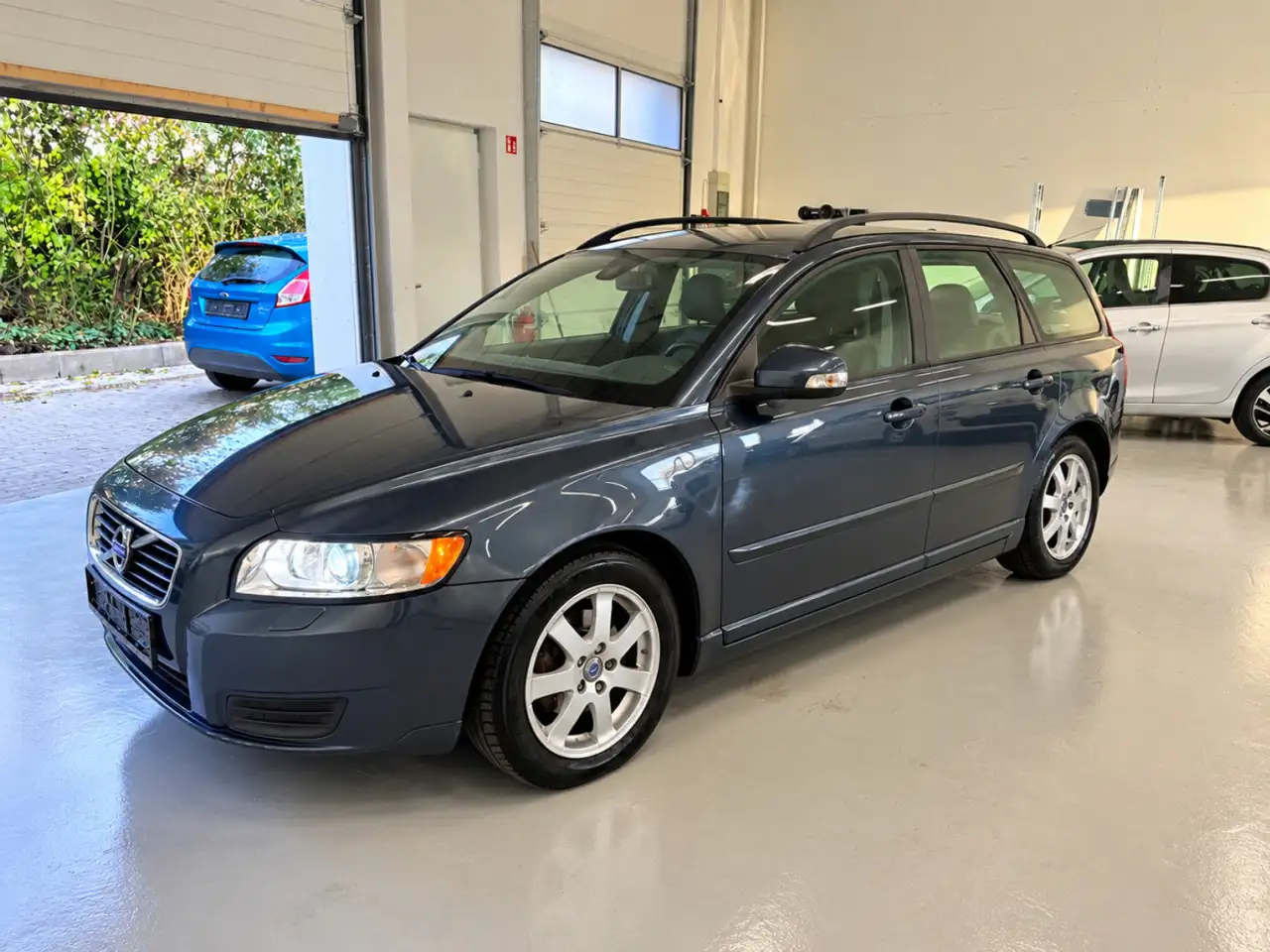 Volvo V50