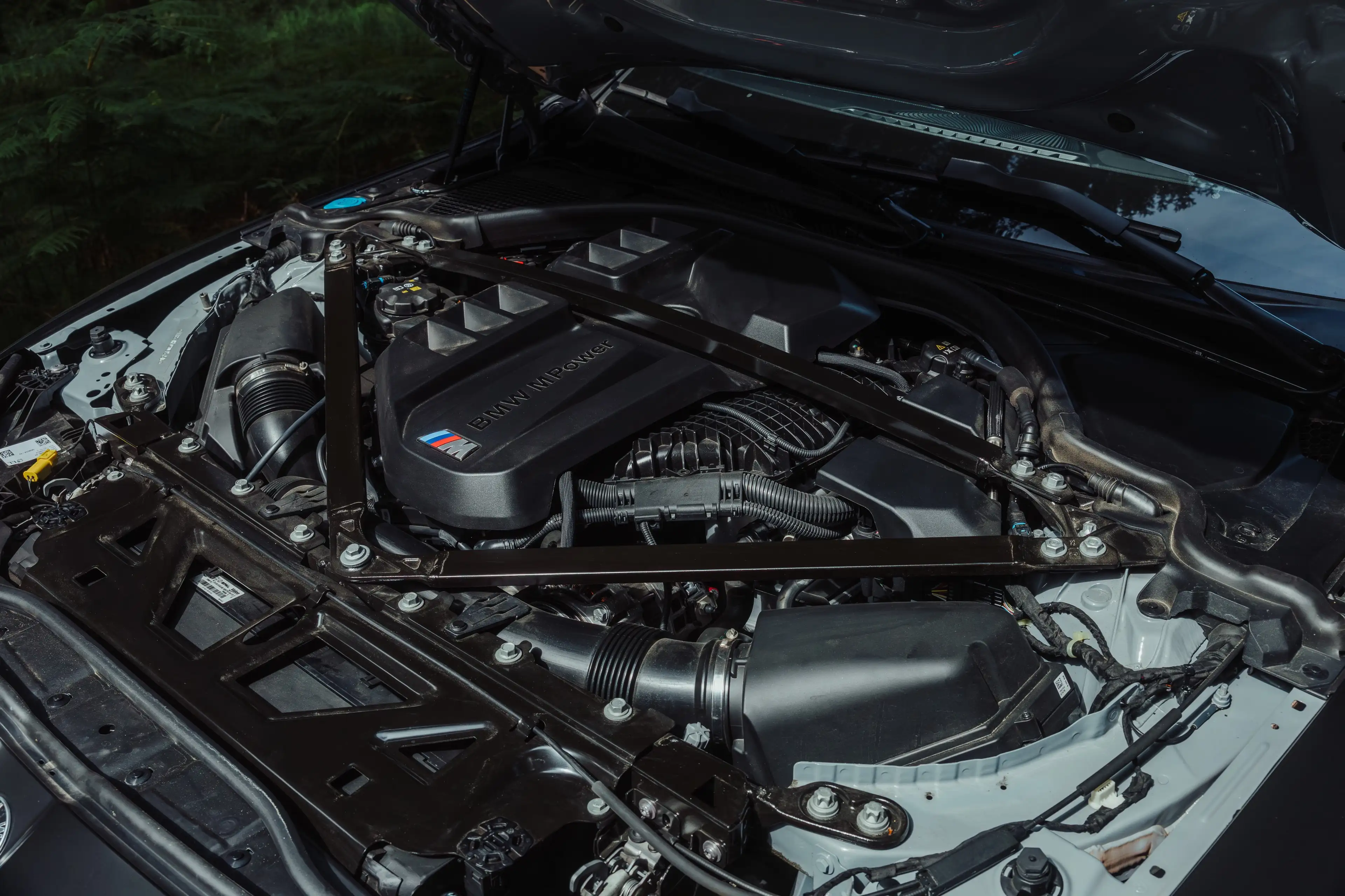 BMW M4 2024 BMW M4 Competition M xDrive Full option car delivered with extensive upgrade package ready to be installed — photo 14
