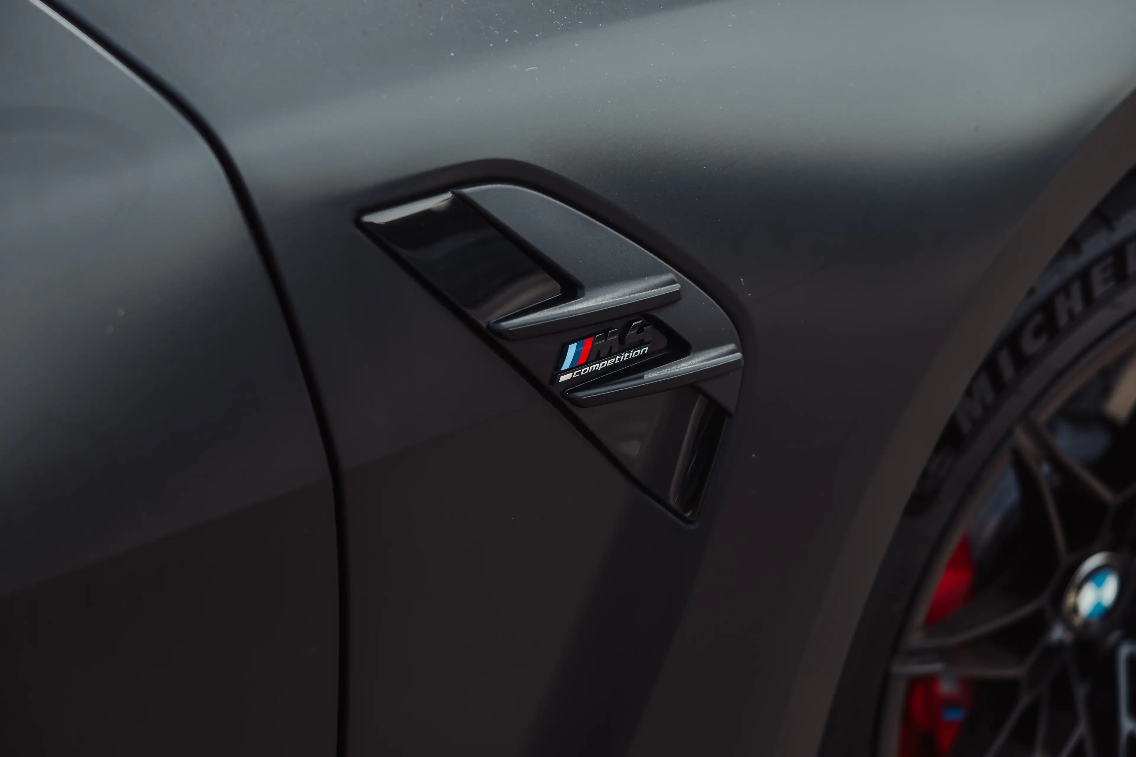 BMW M4 2024 BMW M4 Competition M xDrive Full option car delivered with extensive upgrade package ready to be installed — photo 8