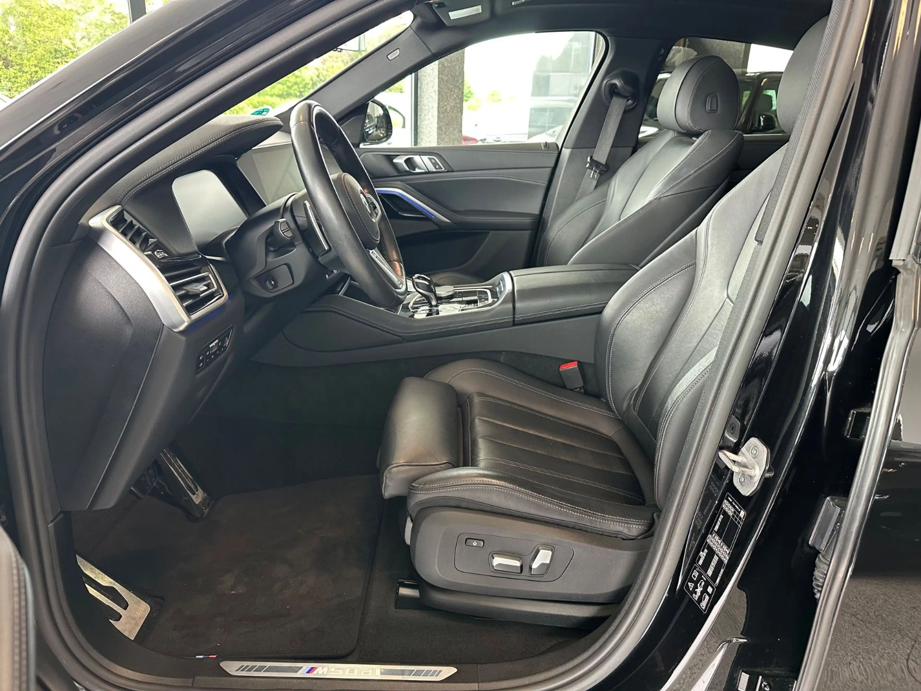BMW X6 M d Pano Laser HarmanKardon 360° HUD — photo 2