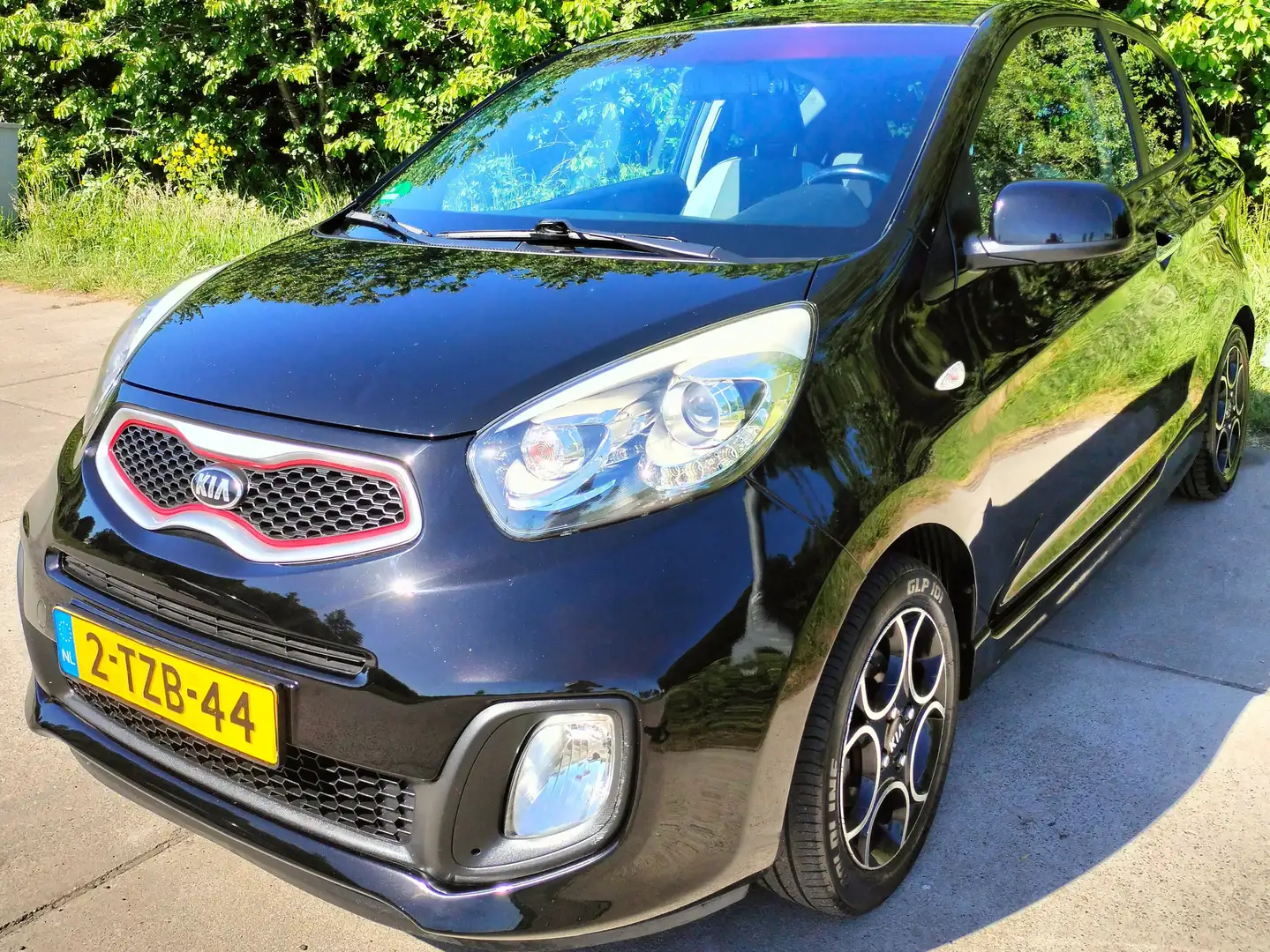 Kia Picanto Picanto 1.0 CVVT World CupEd Noir - 1
