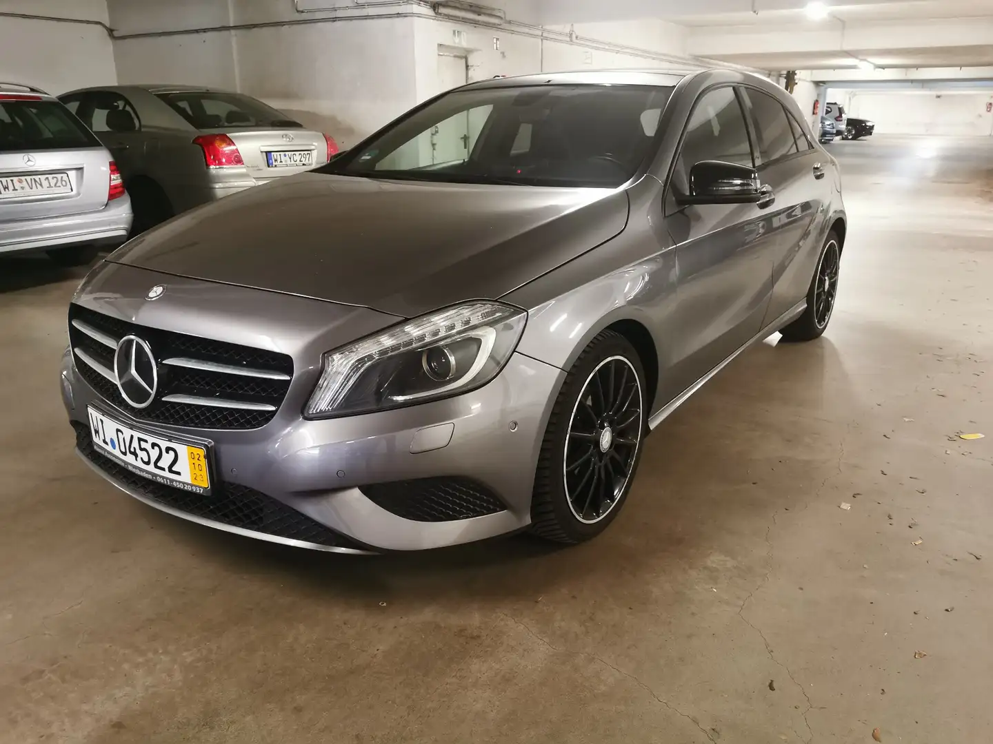 Mercedes-Benz A 180 (BlueEFFICIENCY) 7G-DCT AMG Sport - 1