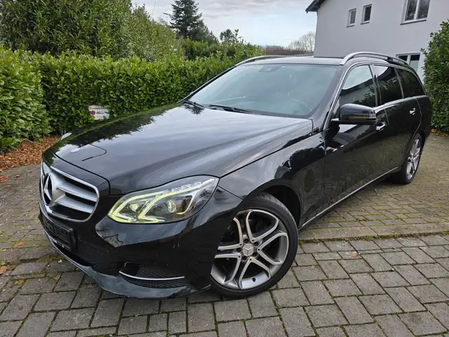 Mercedes-Benz E 220 CDI Avantgarde 7G BlueEfficiency