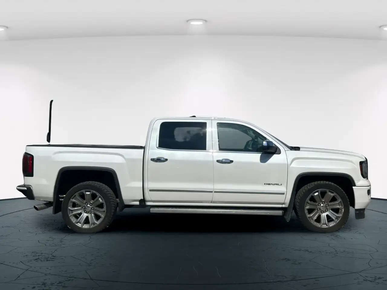 GMC Sierra 1500 снимка GMC Sierra 1500