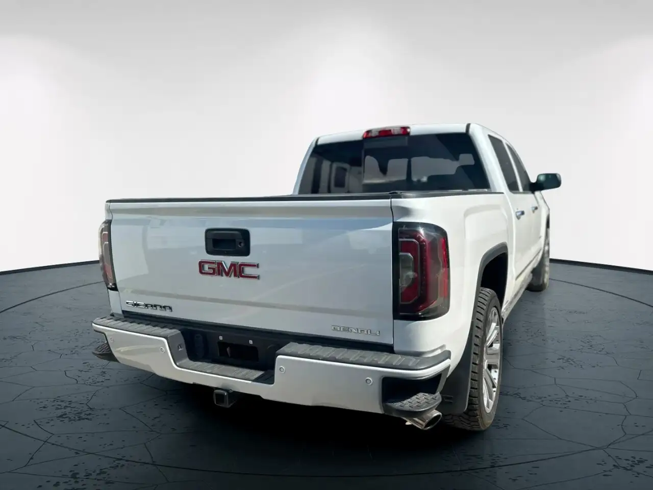 GMC Sierra 1500 снимка GMC Sierra 1500