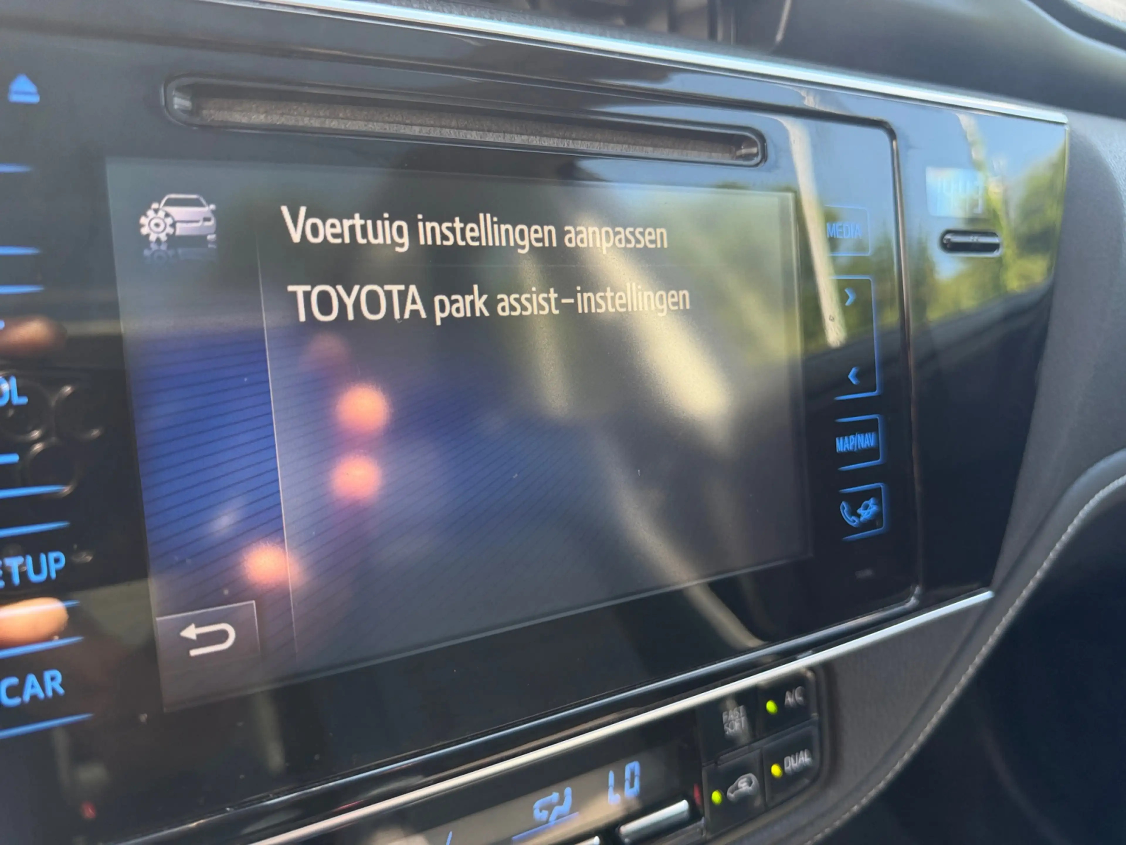 Toyota Auris Touring Sports 1.8 Hybrid Dynamic Aut- Panoramadak — photo 11