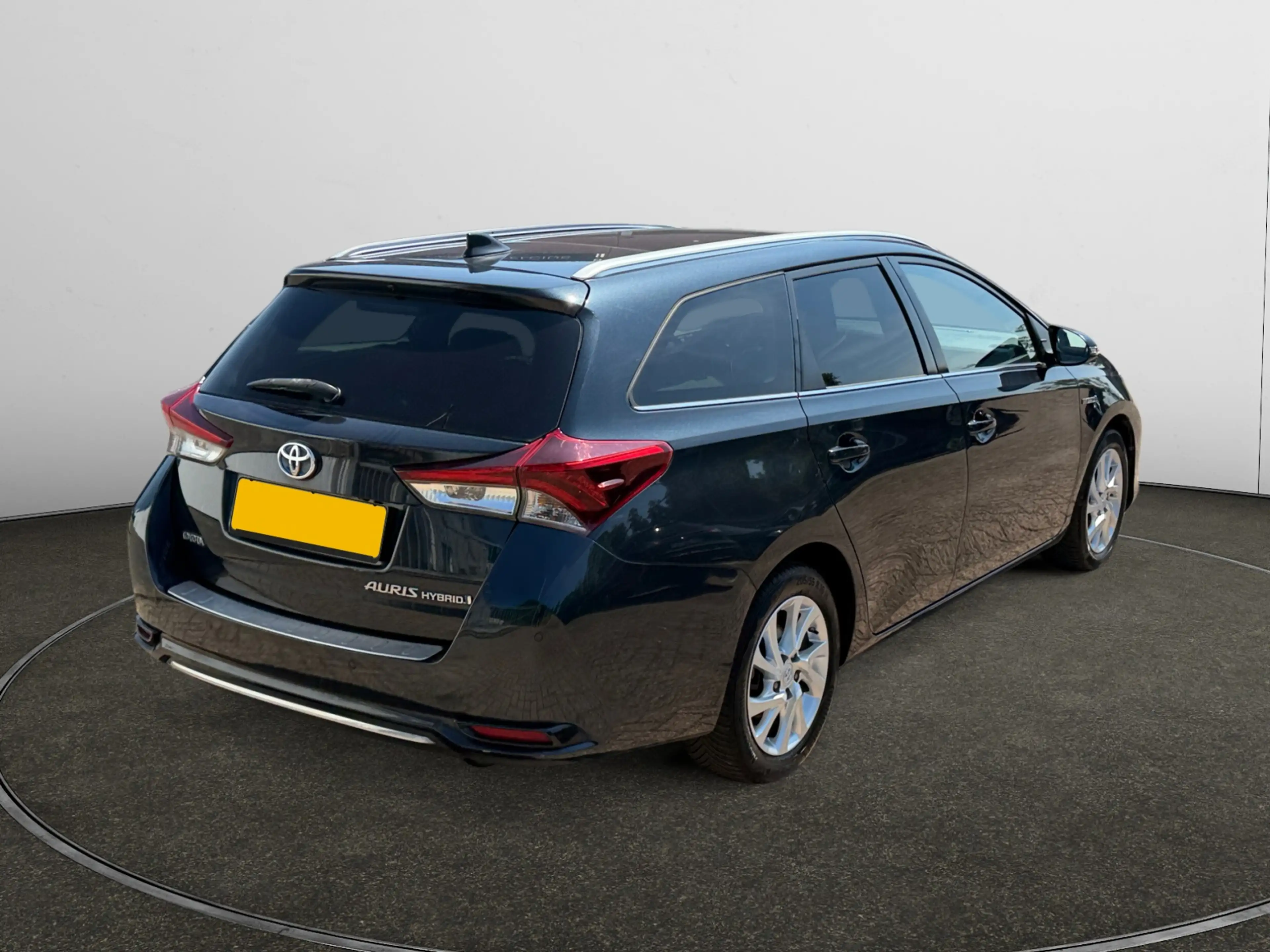 Toyota Auris Touring Sports 1.8 Hybrid Dynamic Aut- Panoramadak — photo 6