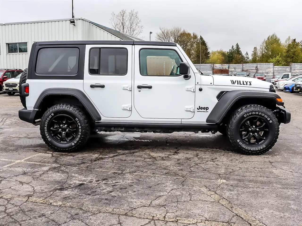 Jeep Wrangler снимка Jeep Wrangler