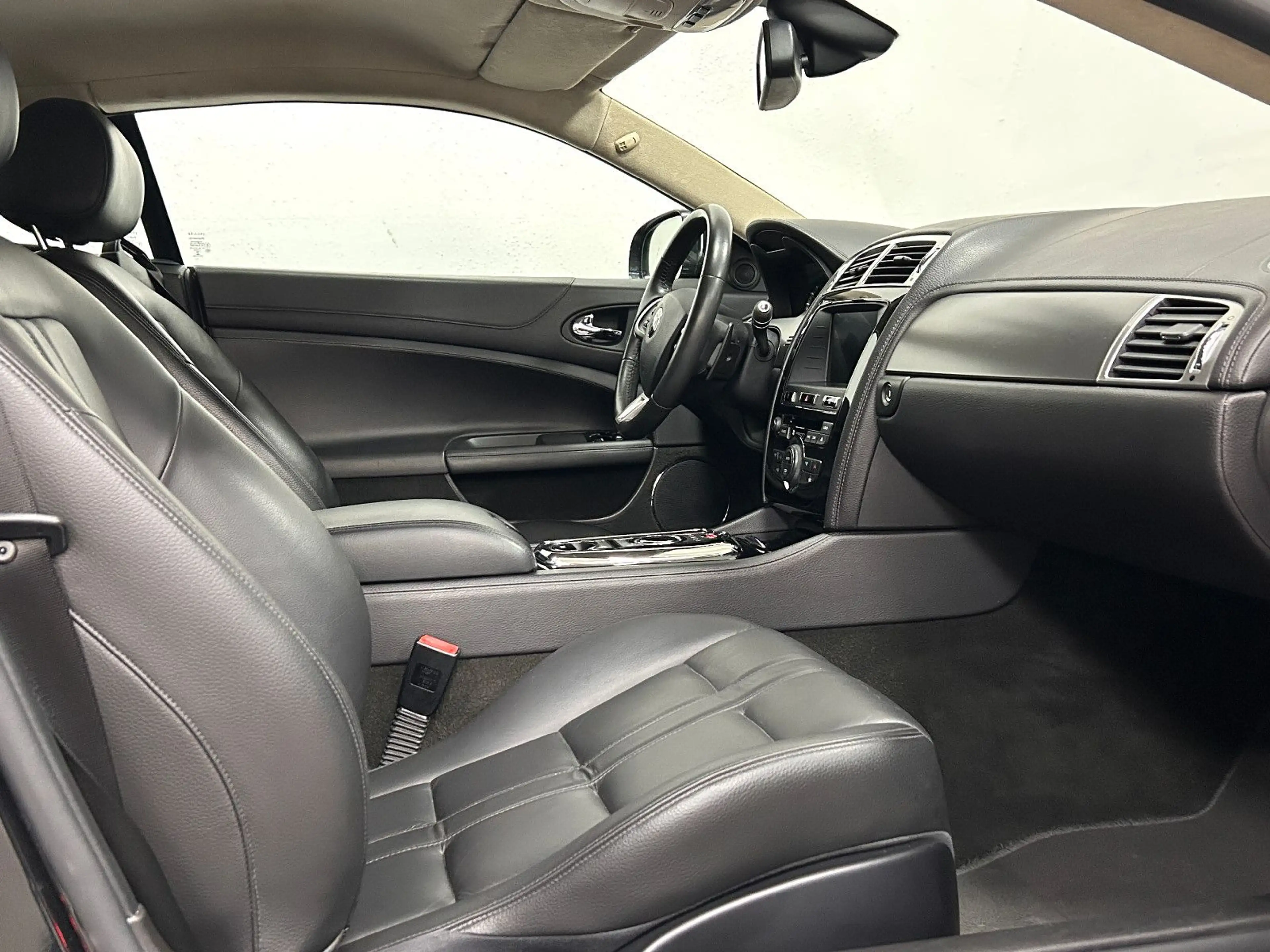 Jaguar XK Coupe 5.0 V8 Coupe | Black Pack! — photo 19