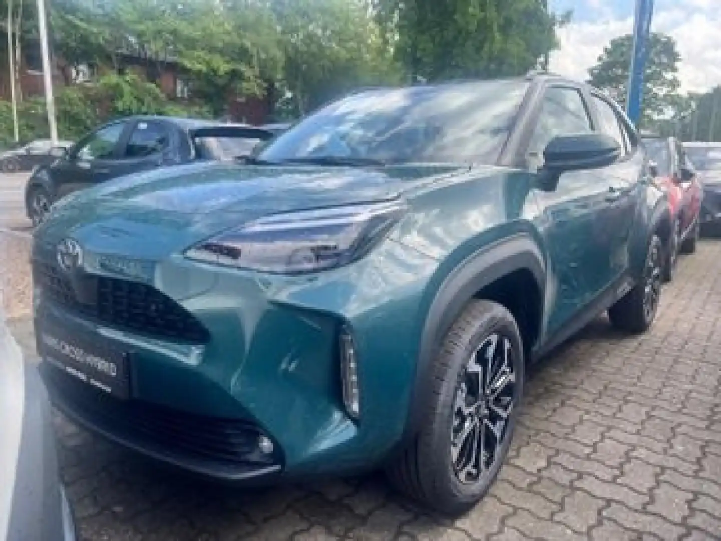 Toyota Yaris Cross Hybrid Teamplayer Safety+Winter-P Groen - 1