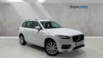 D5 Momentum 7pl. AWD 235 Aut.