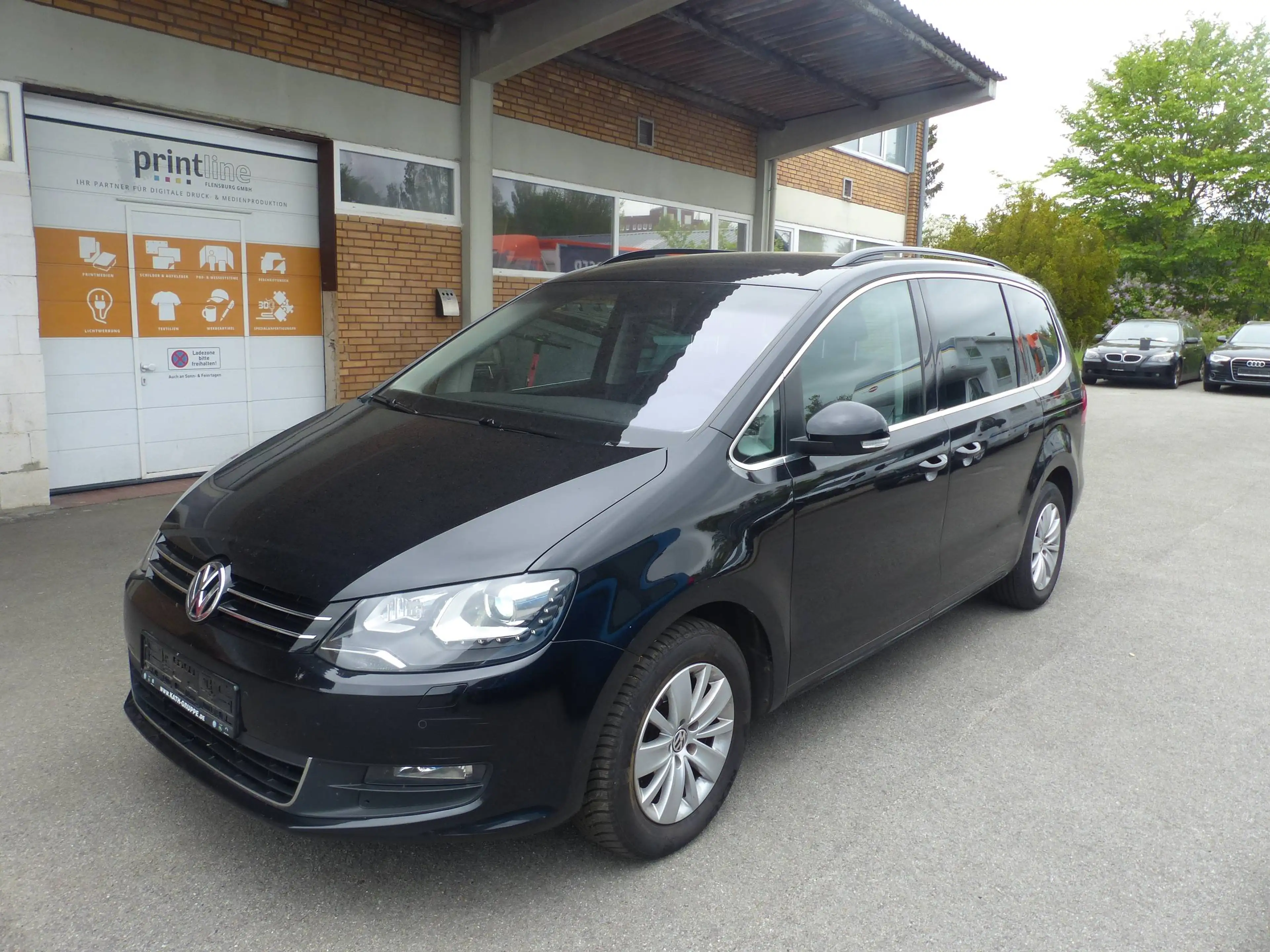 Volkswagen Sharan 2.0 TDI DSG Klima Xenon Navi Automatik HU/AU 02/27