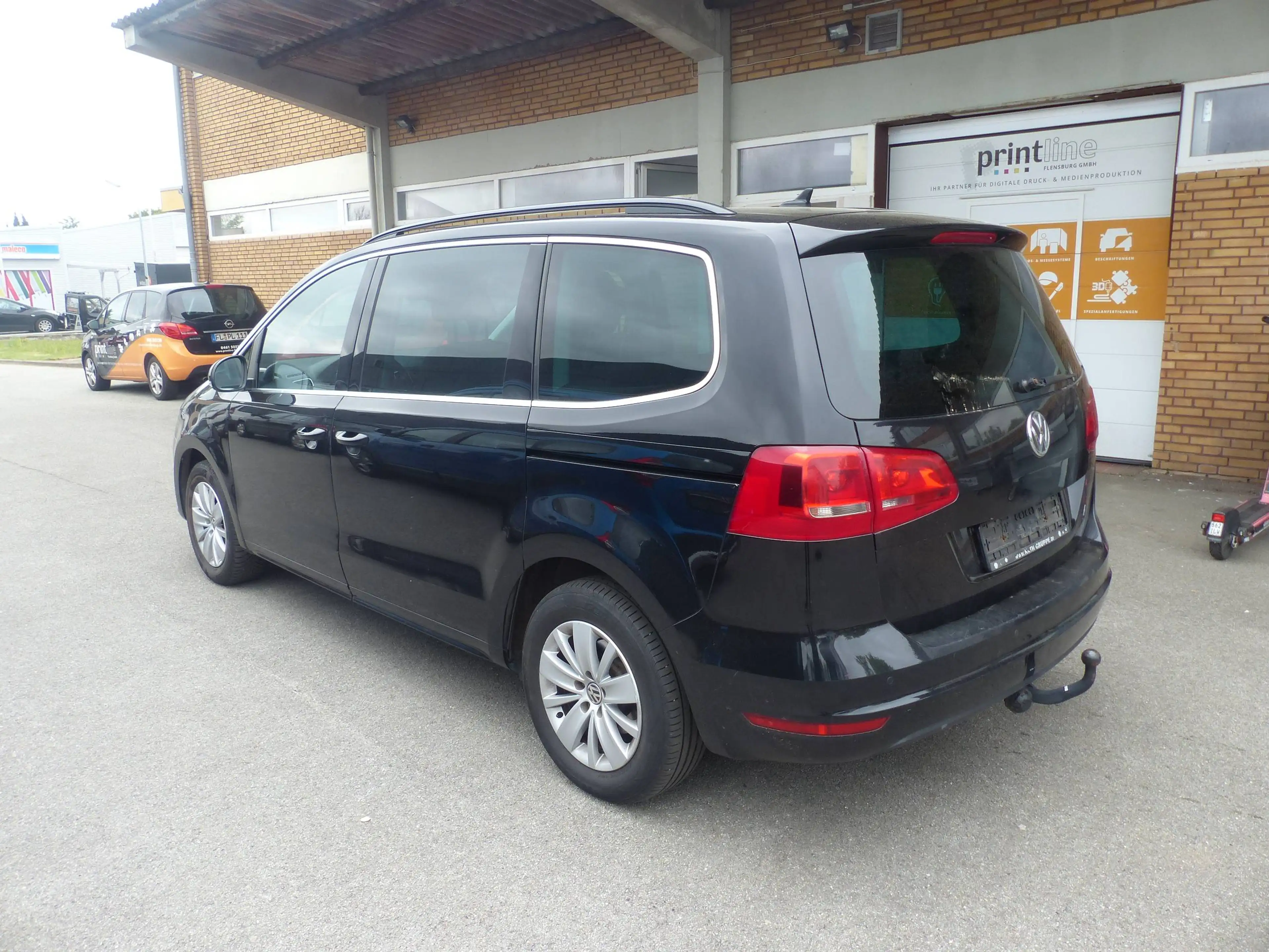Volkswagen Sharan 2.0 TDI DSG Klima Xenon Navi Automatik HU/AU 02/27 — photo 4
