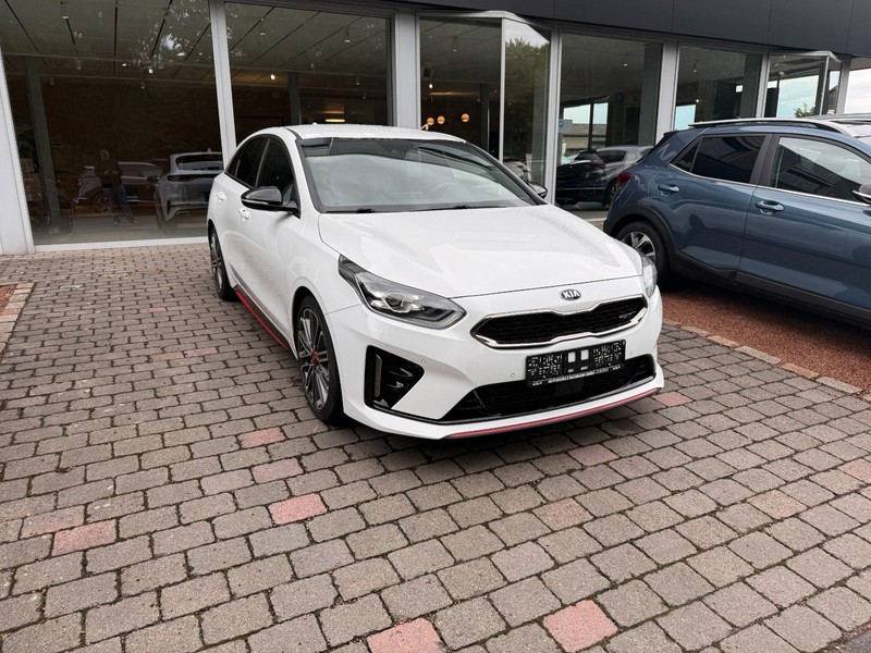 Kia ProCeed / pro_cee'd — photo 3