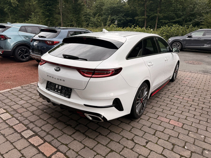 Kia ProCeed / pro_cee'd — photo 4