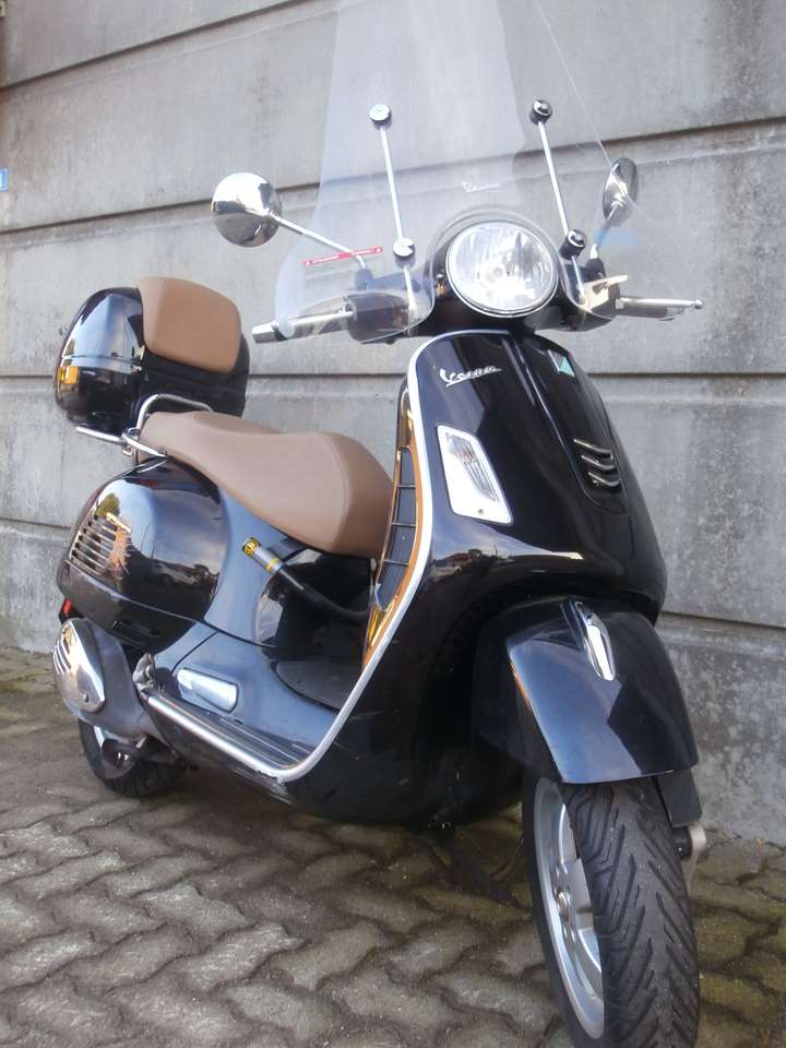 Vespa GTS 300 GTS 300 (2017 - 18)