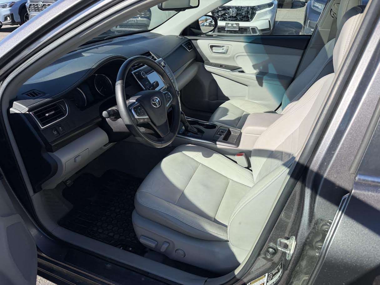 2016 Toyota Camry Sedan
