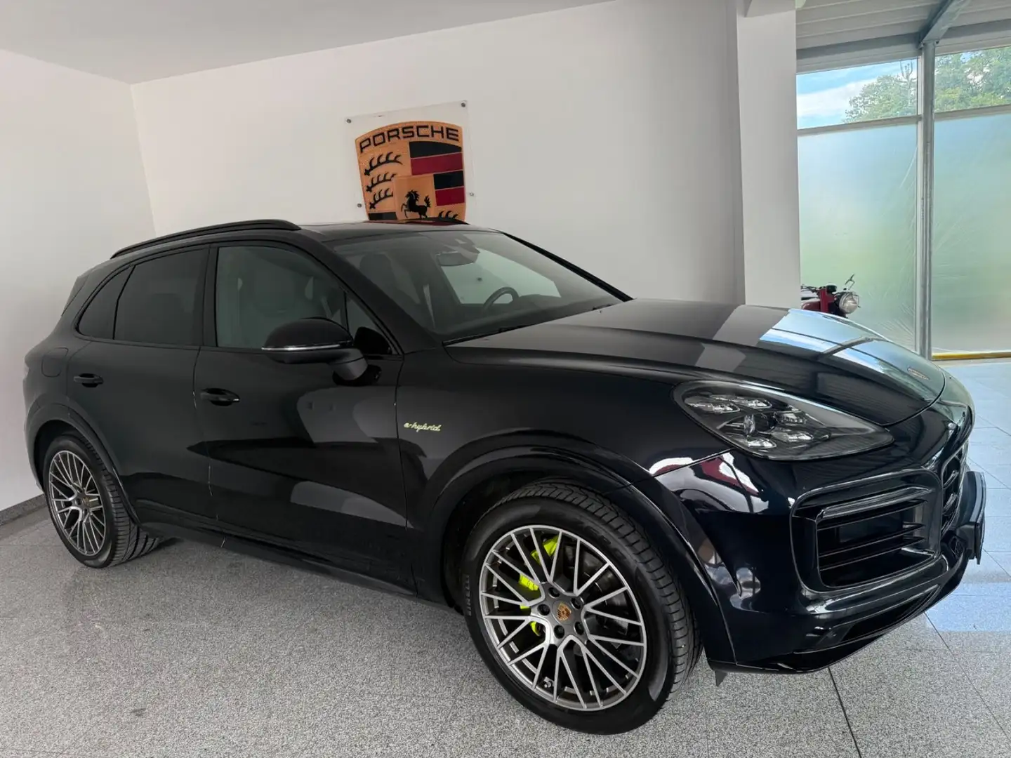 Porsche Cayenne E-Hybrid - SPORTPAKET- SPORT DESIGN PAKE Schwarz - 1