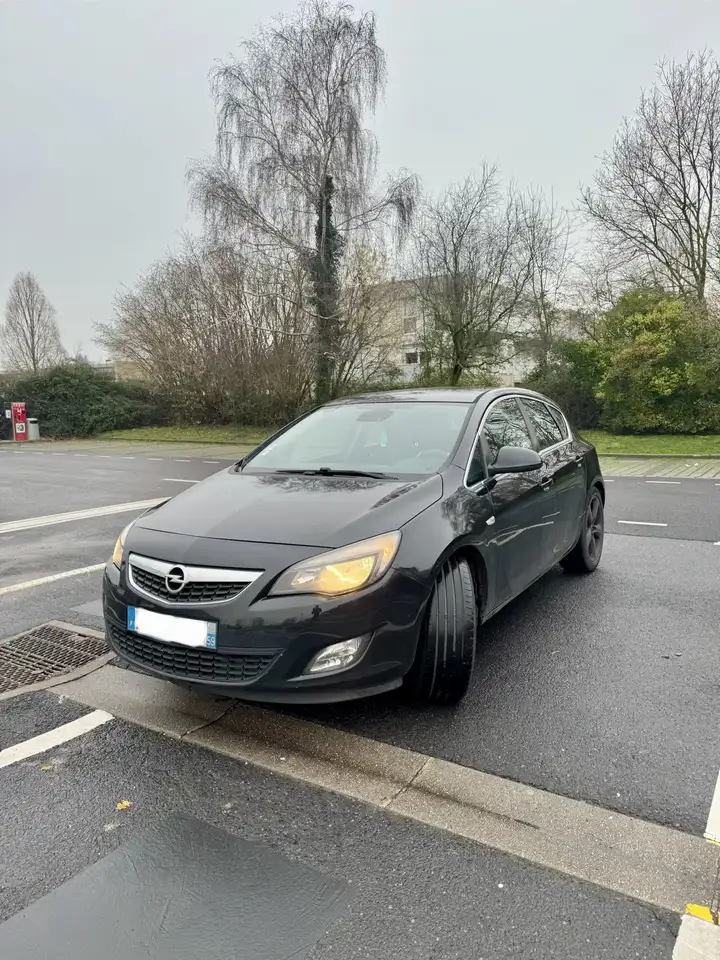 Opel Astra 1.7 CDTI DPF Sport