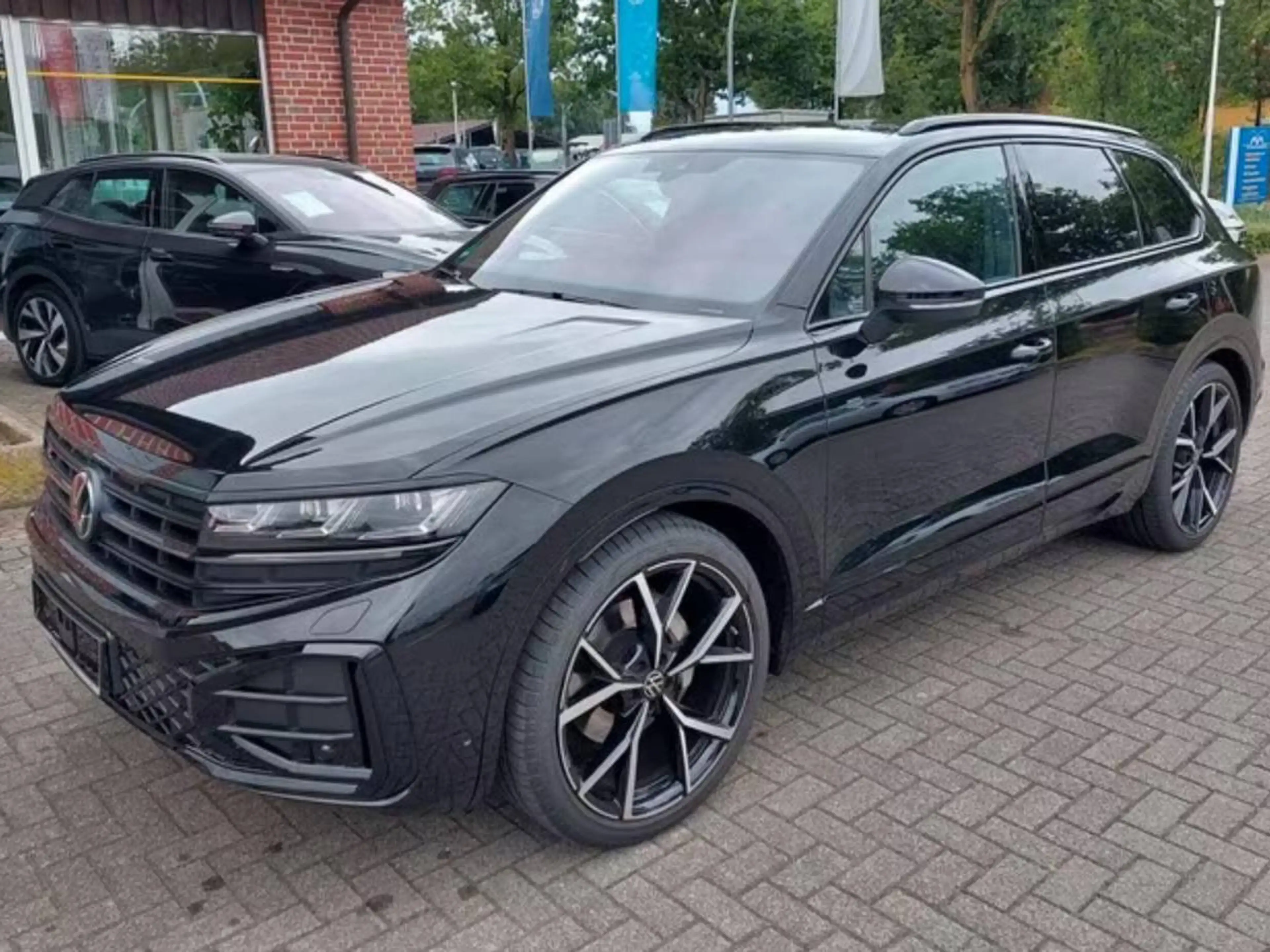 Volkswagen Touareg 3.0 TDI 210 kW 4Motion R-Line — photo 2