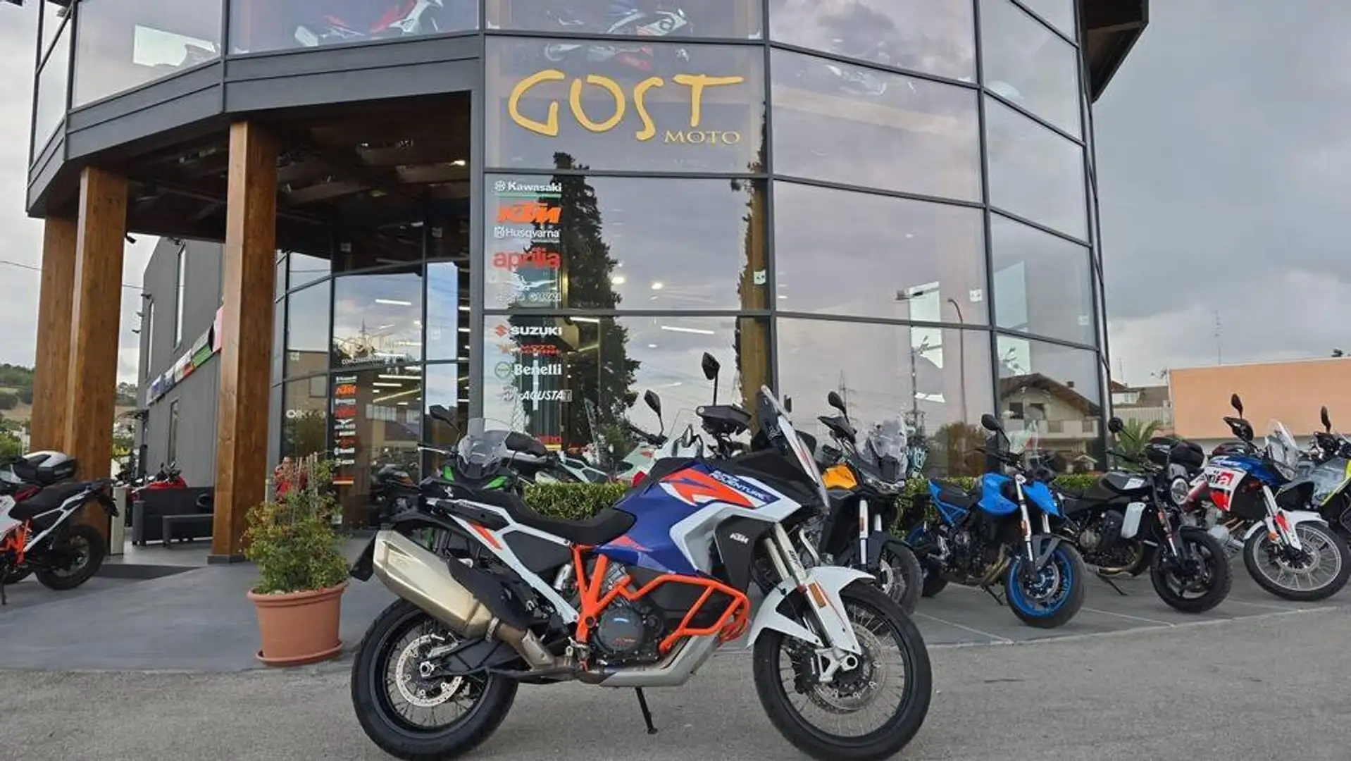 KTM 1290 Super Adventure R - 1