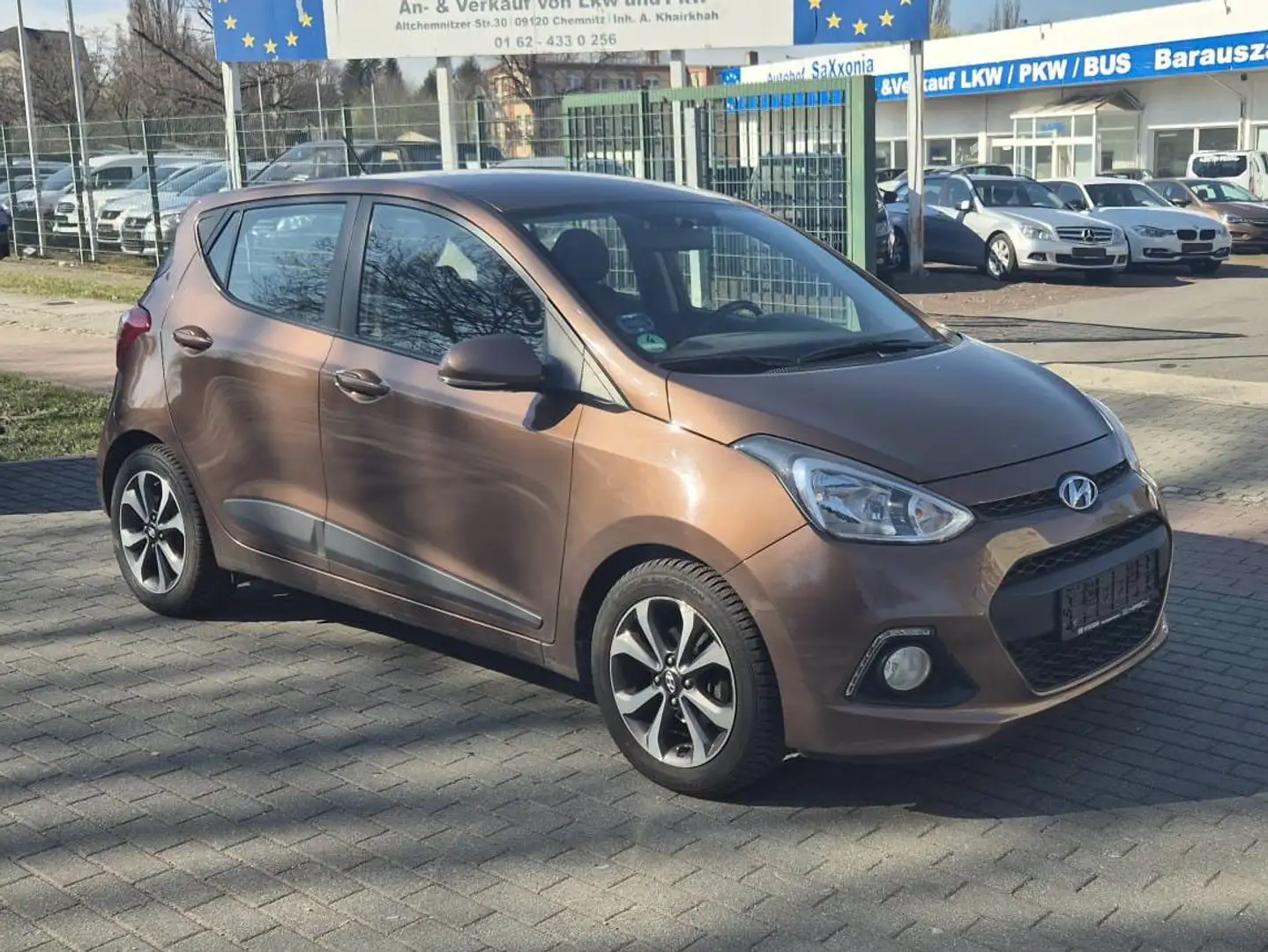 Hyundai i10 YES! Braun - 1