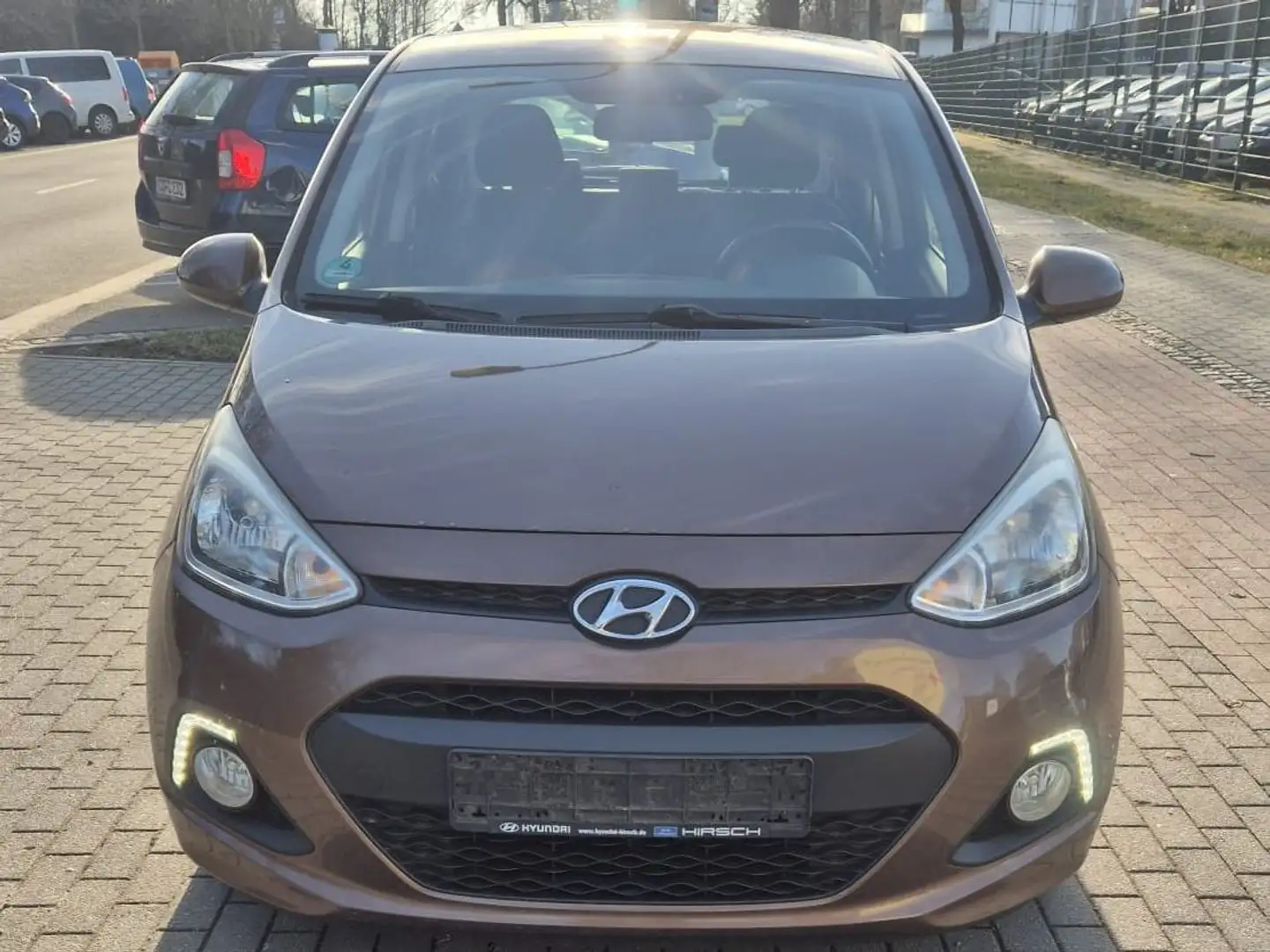Hyundai i10 YES! Brun - 2