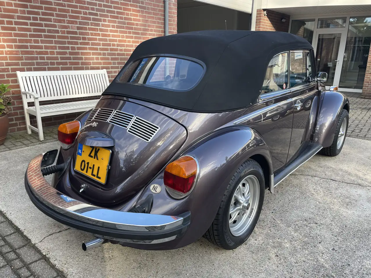 Volkswagen Kever Cabriolet 1303 LS, foto 3