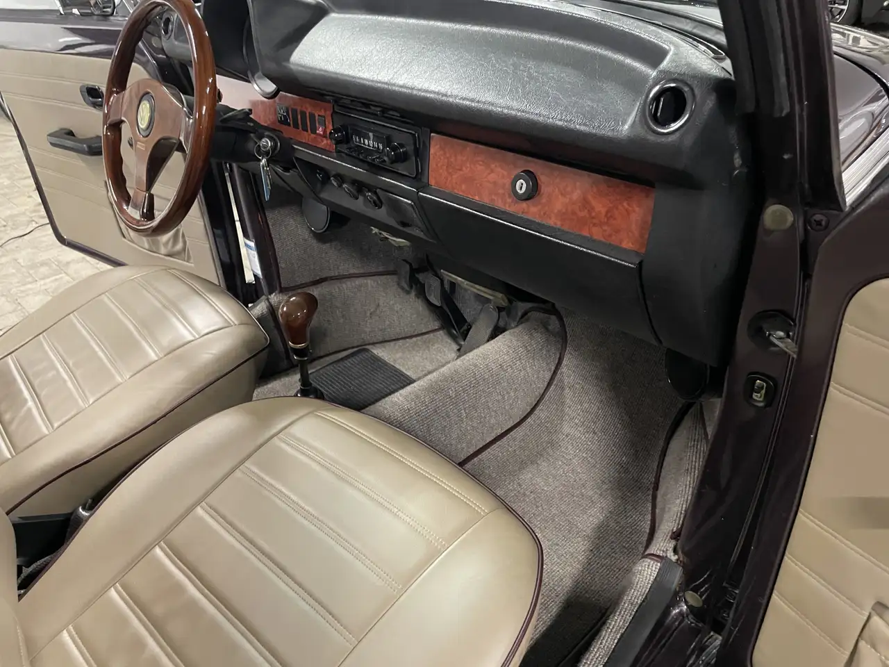 Volkswagen Kever Cabriolet 1303 LS, foto 10