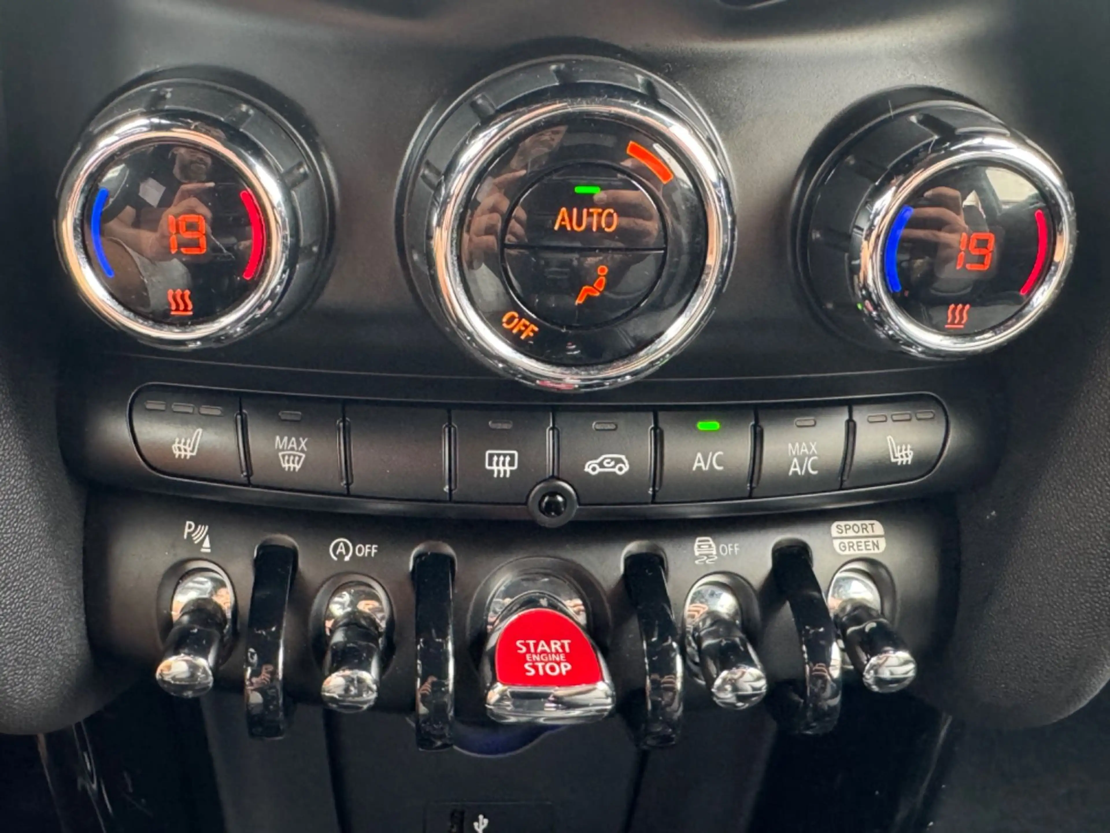 MINI Cooper Mini | LED | Automatik | BT CarPlay — photo 18