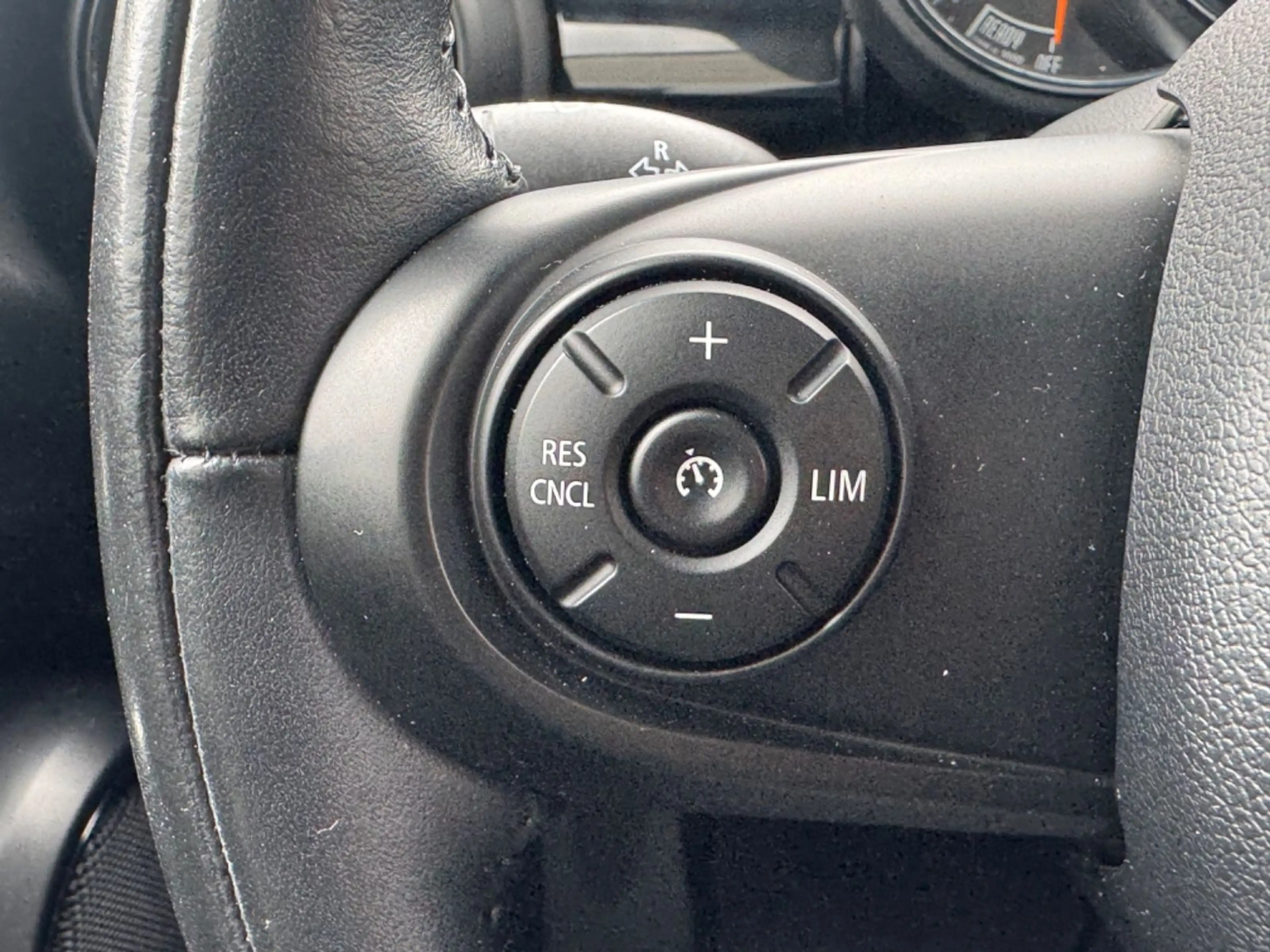 MINI Cooper Mini | LED | Automatik | BT CarPlay — photo 13