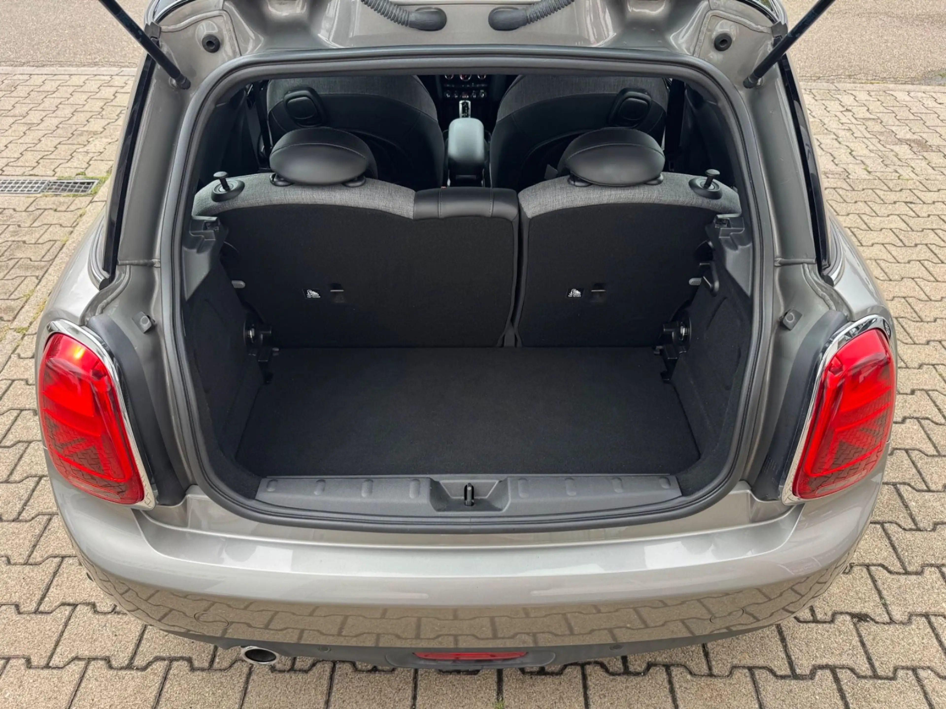 MINI Cooper Mini | LED | Automatik | BT CarPlay — photo 26