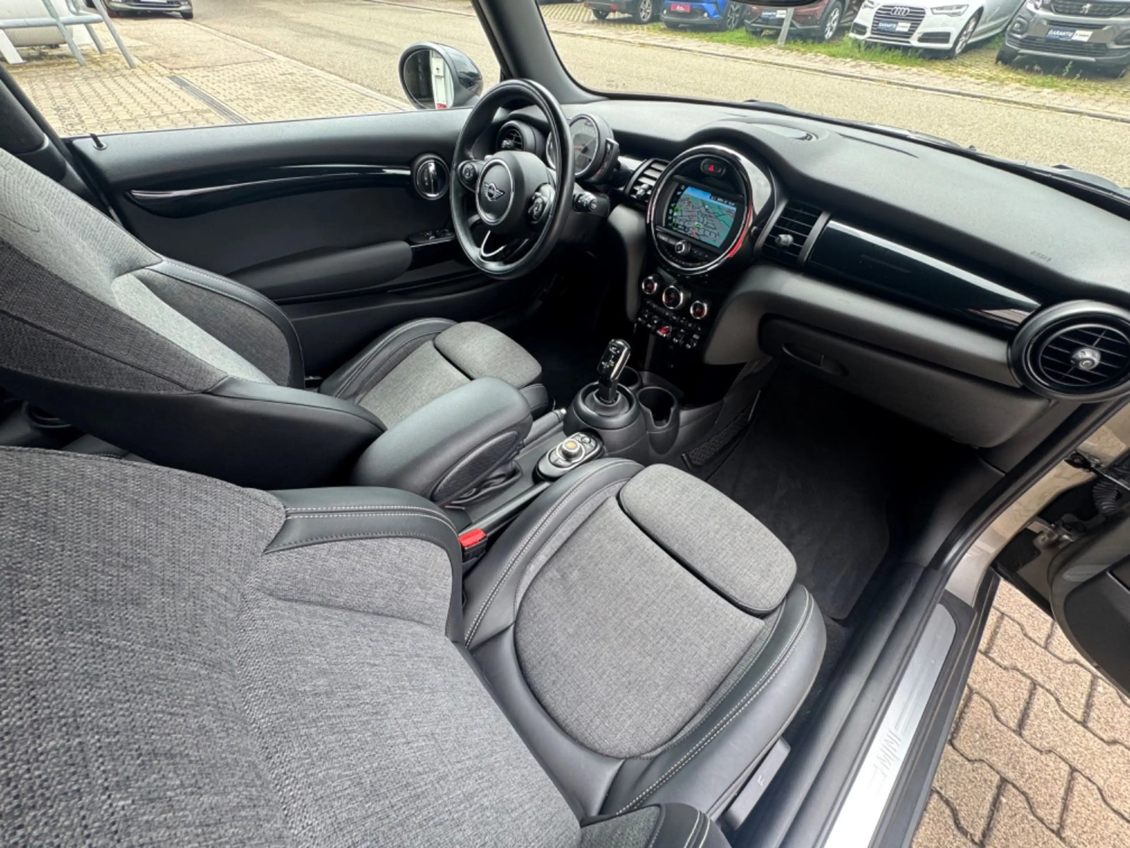 MINI Cooper Mini | LED | Automatik | BT CarPlay — photo 27