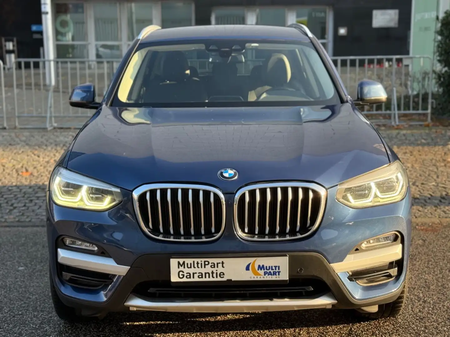 BMW X3 xDrive18d SPORT LINE //*LED*//*NAVI*//*KAMERA Blau - 2