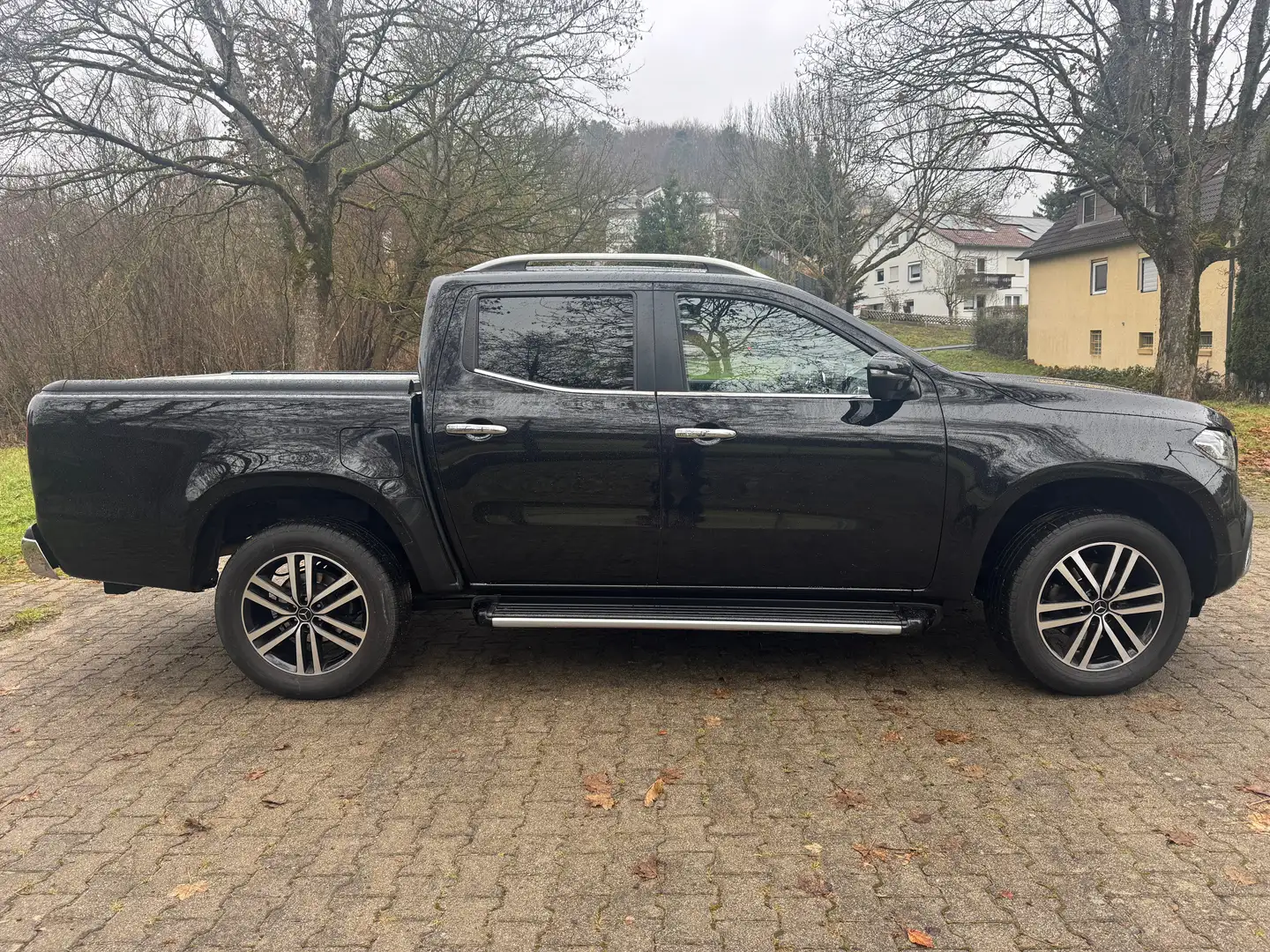 Mercedes-Benz X 250 X 250 d 4Matic Doppelkabine Edition Power (470.231 Černá - 2