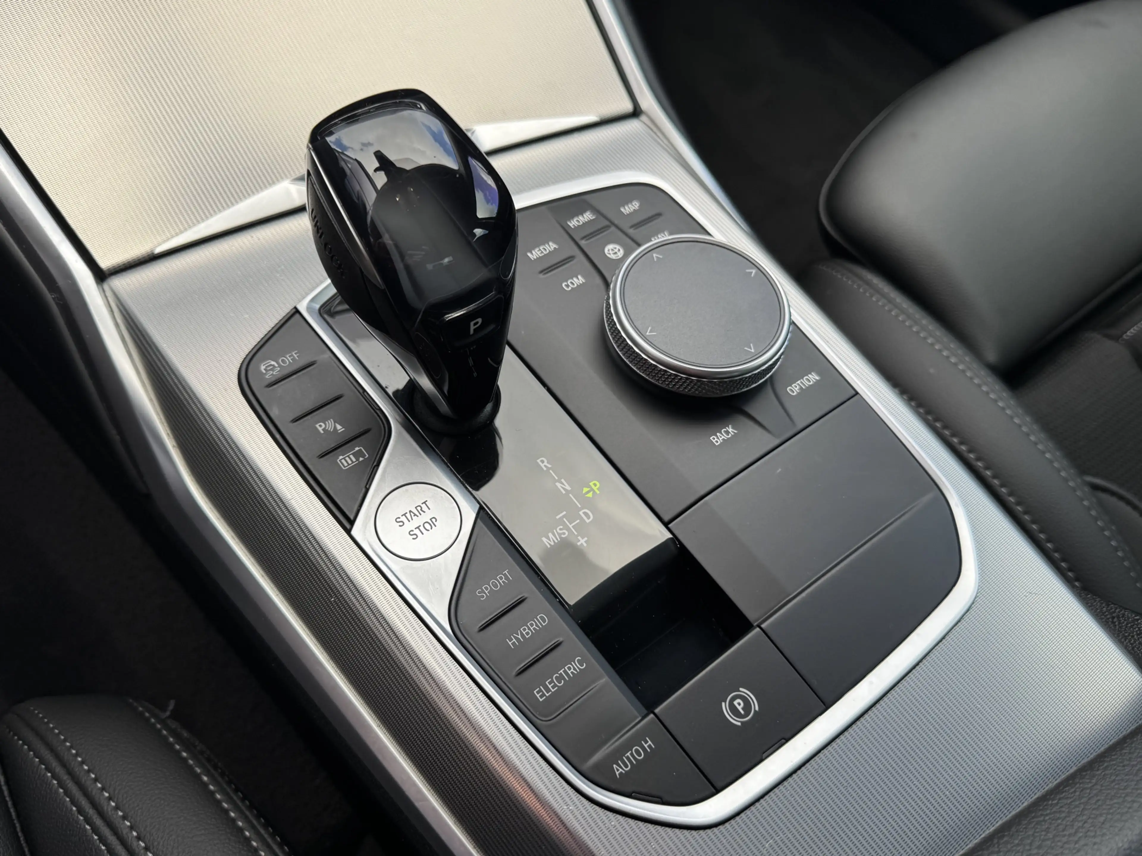 BMW 330 3-serie 330e Sport Line | Business Professional | — photo 11