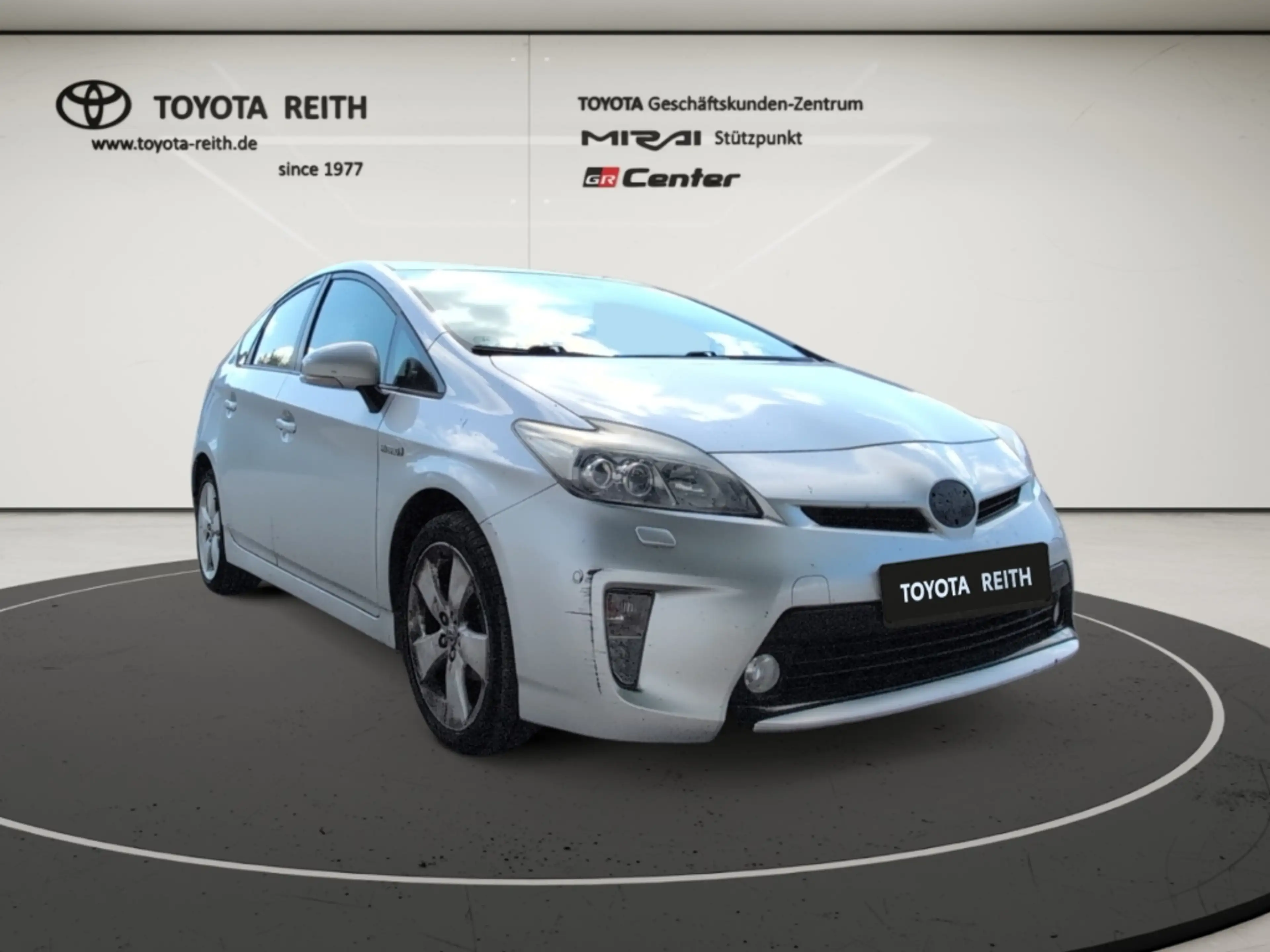 Toyota Prius Executive LED Keyless Entry Keyless Start Temp Tel — photo 6