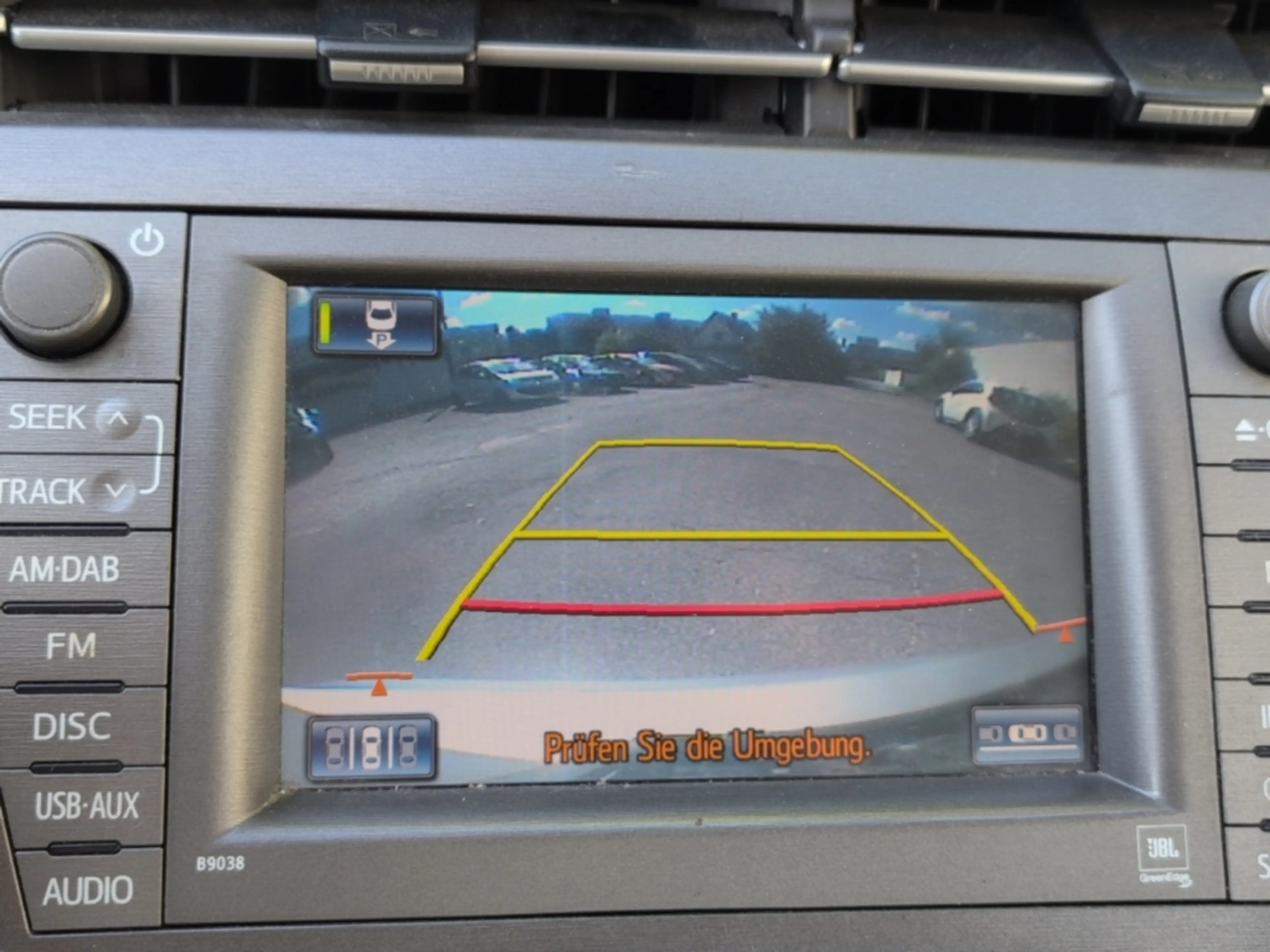 Toyota Prius Executive LED Keyless Entry Keyless Start Temp Tel — photo 10