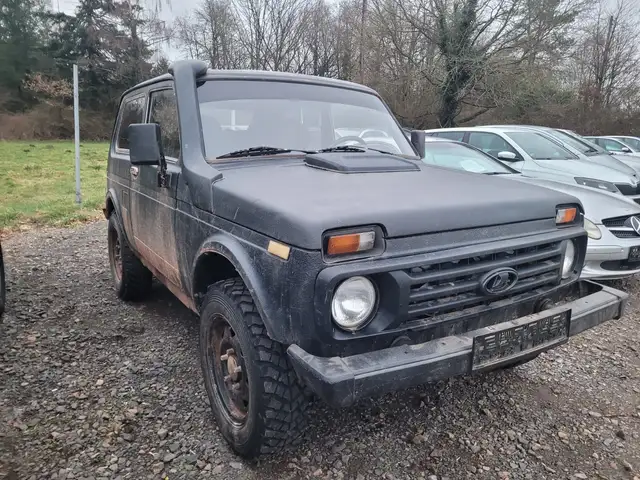 Lada Niva Niva 1.7i 4x4