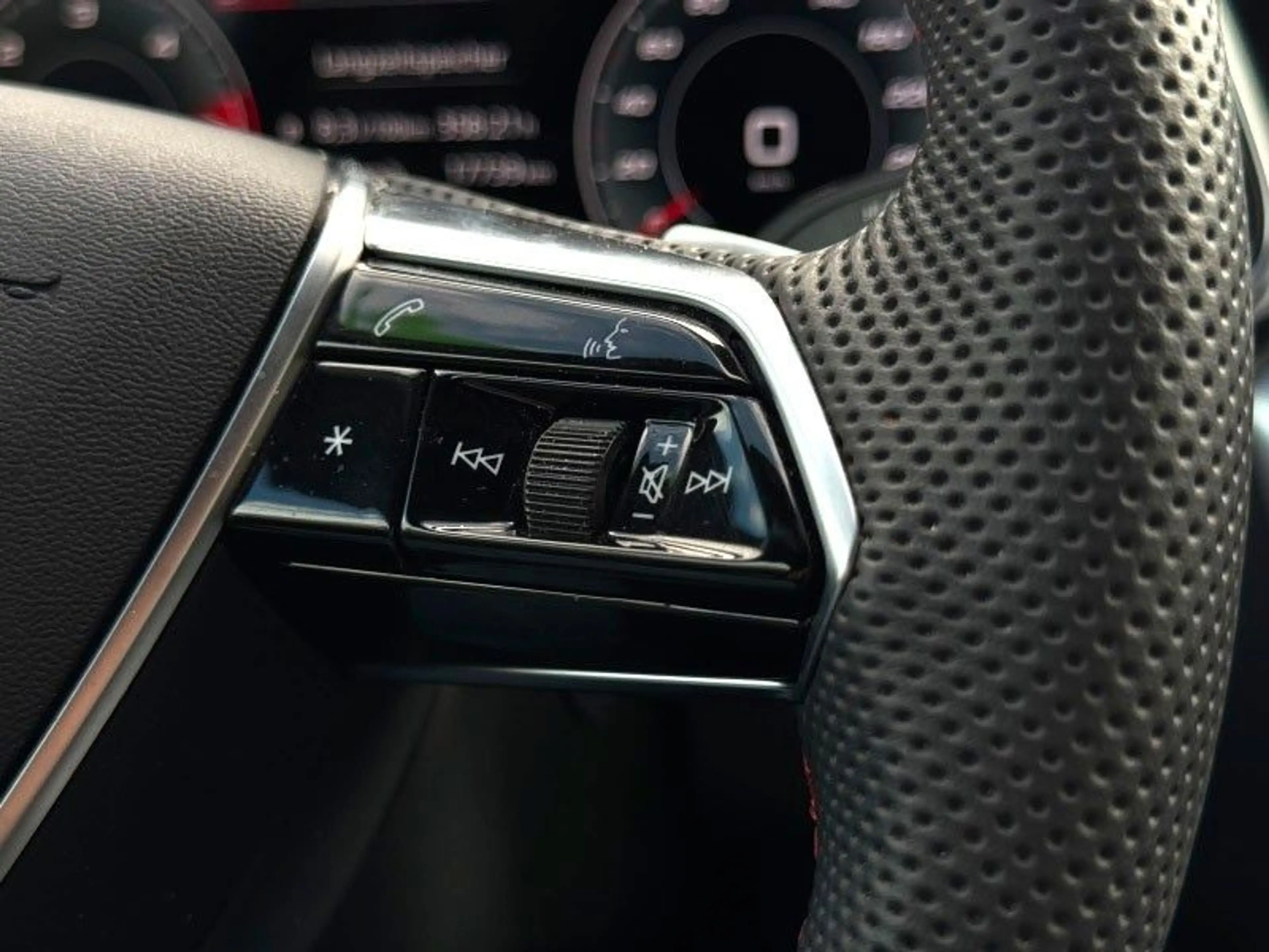 Audi S6 Avant 3.0 TDI quattro basis — photo 13