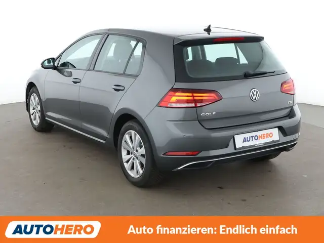 Volkswagen Golf view 4