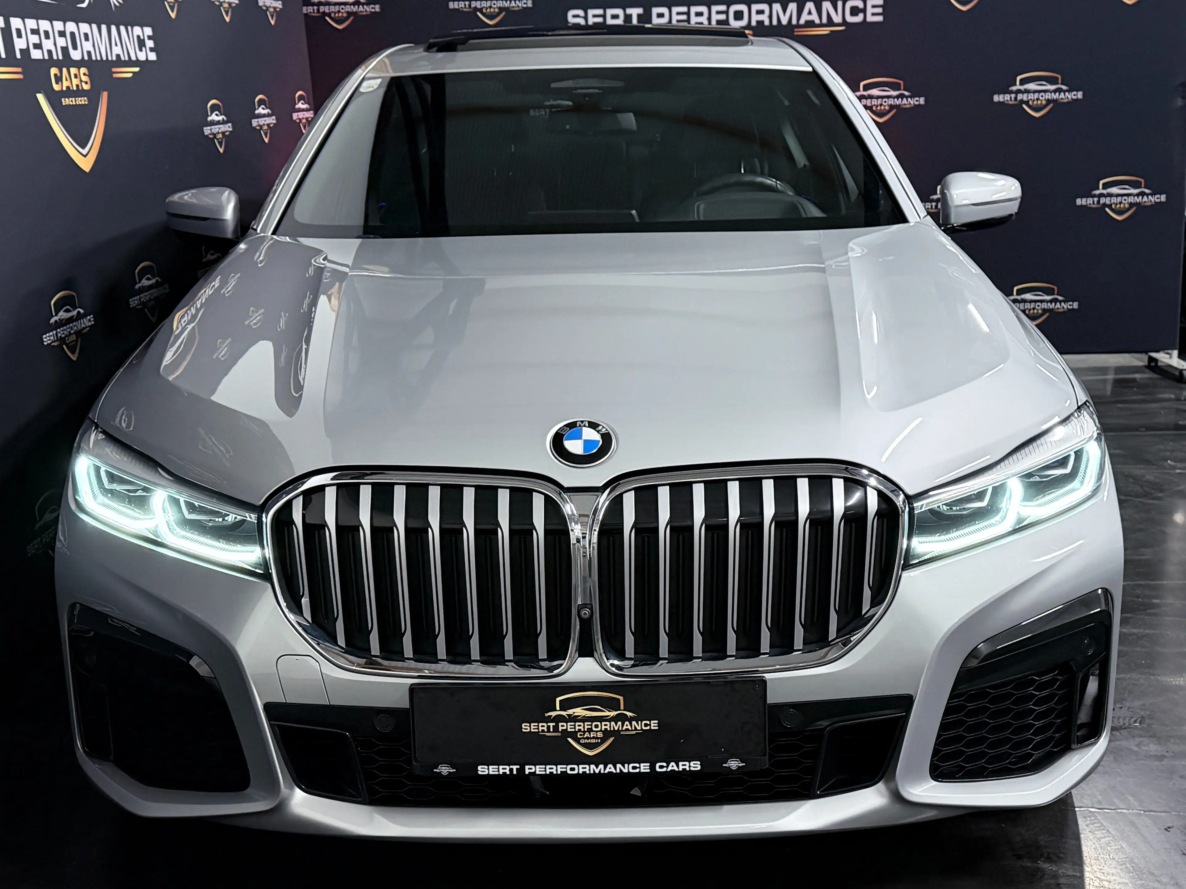 BMW 740 740 d xDrive ** M-Paket ** — photo 7