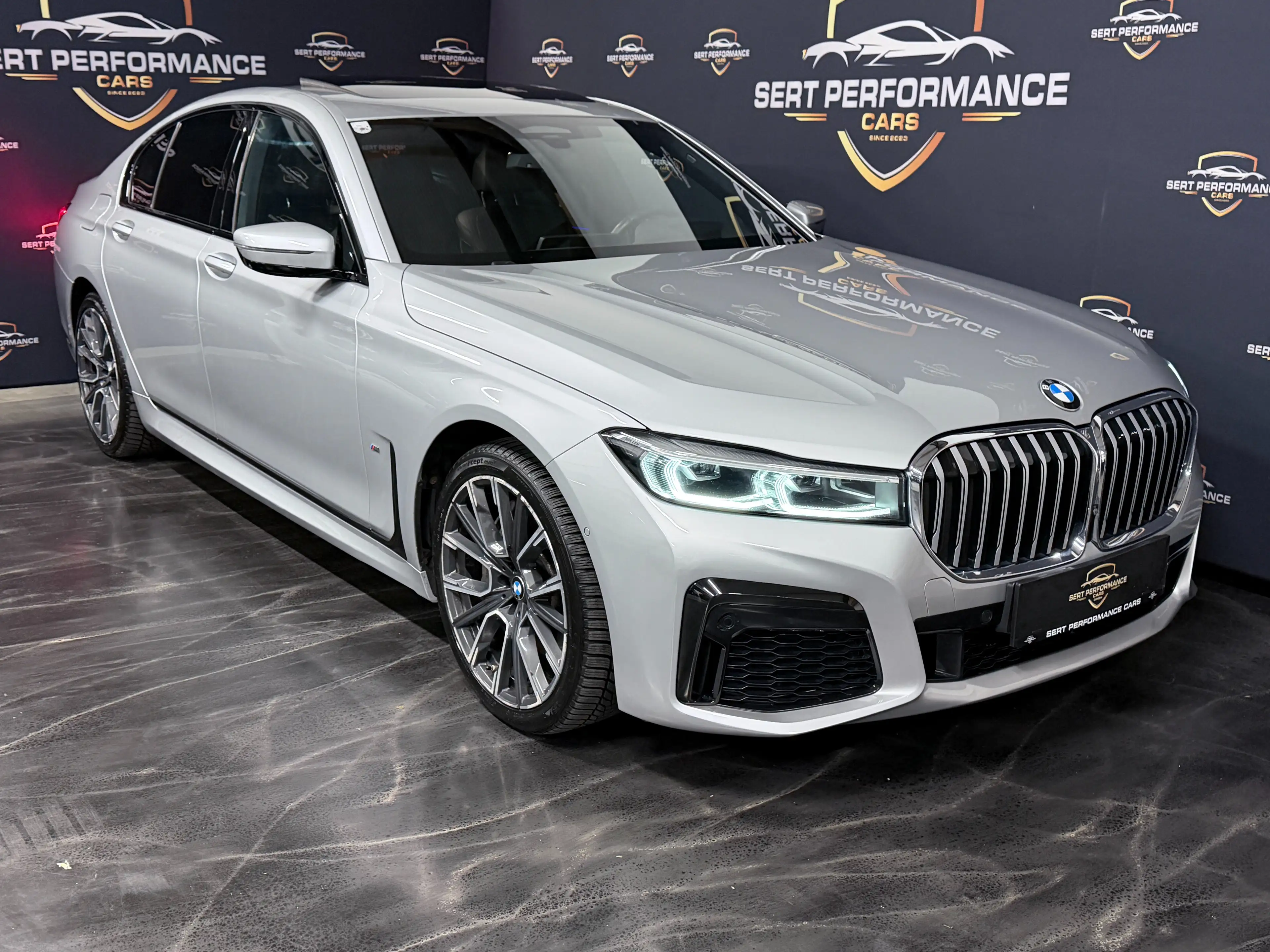 BMW 740 740 d xDrive ** M-Paket ** — photo 13