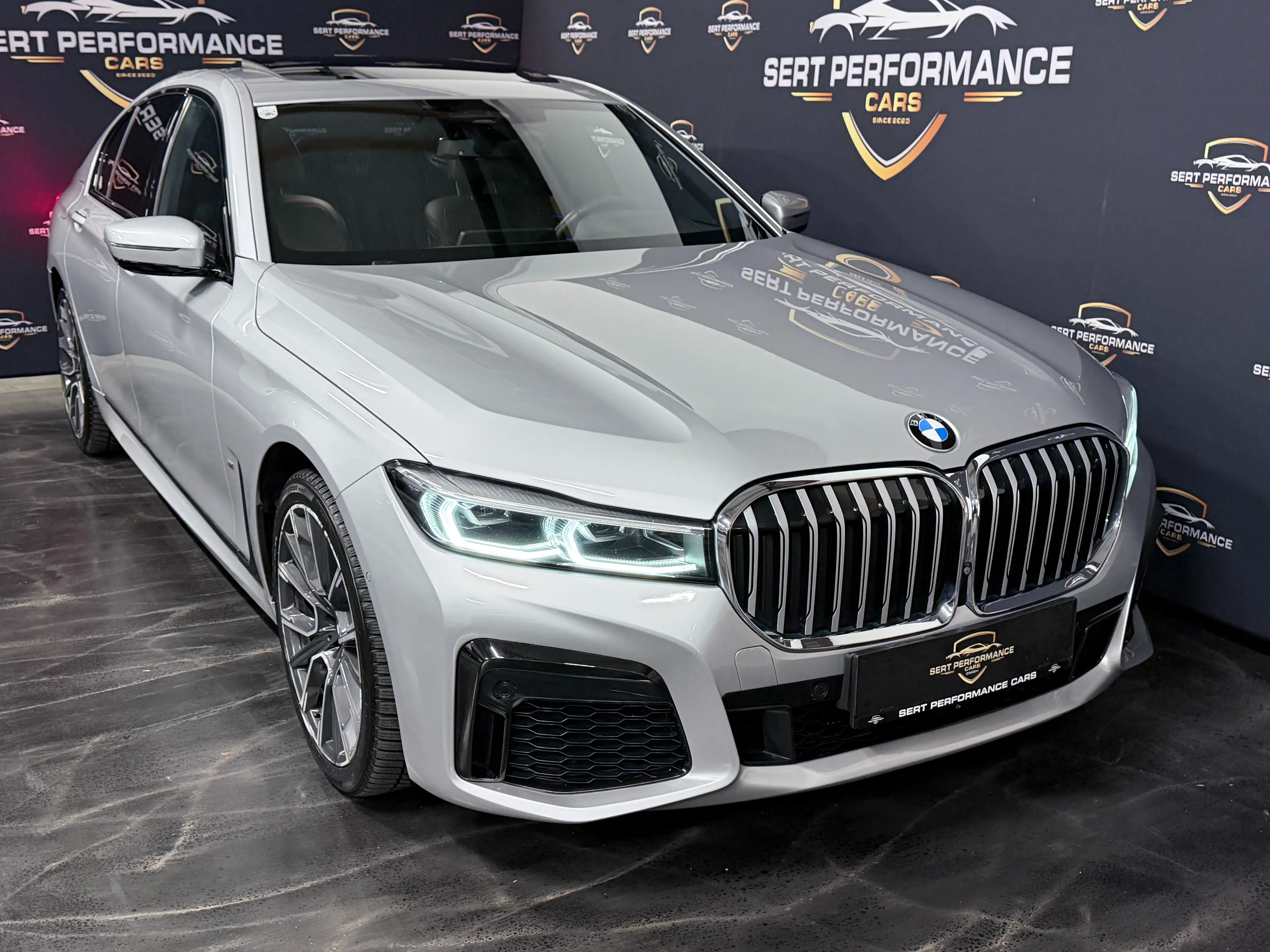 BMW 740 740 d xDrive ** M-Paket ** — photo 14