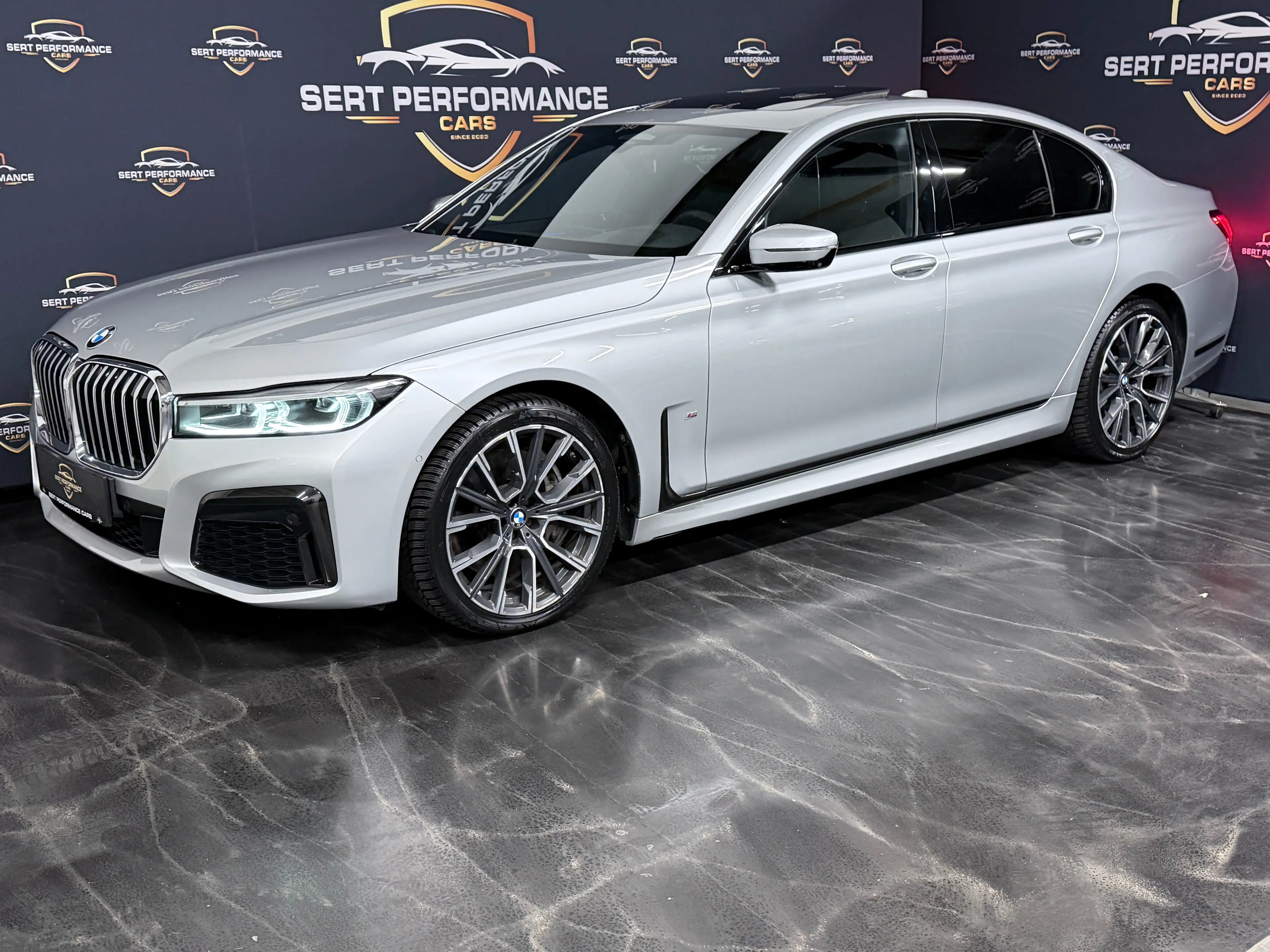 BMW 740 740 d xDrive ** M-Paket ** — photo 4
