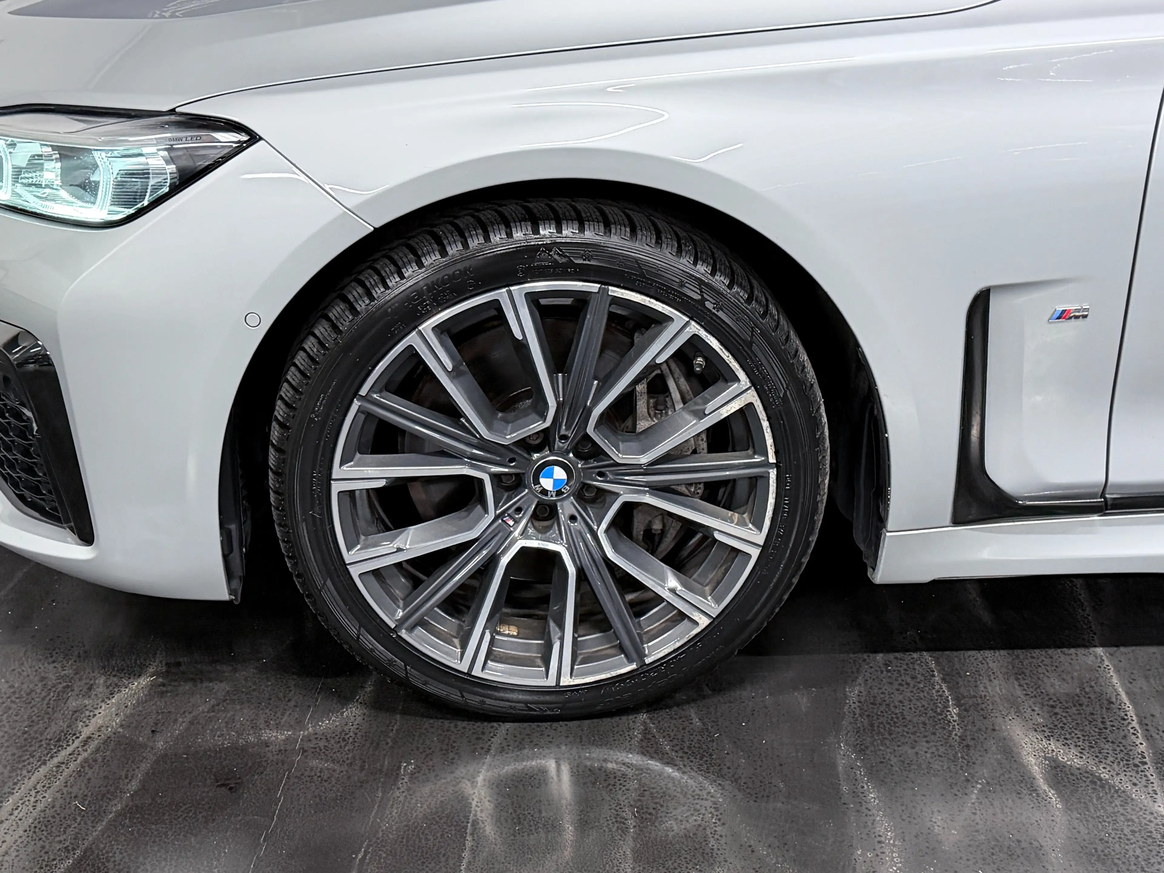 BMW 740 740 d xDrive ** M-Paket ** — photo 8